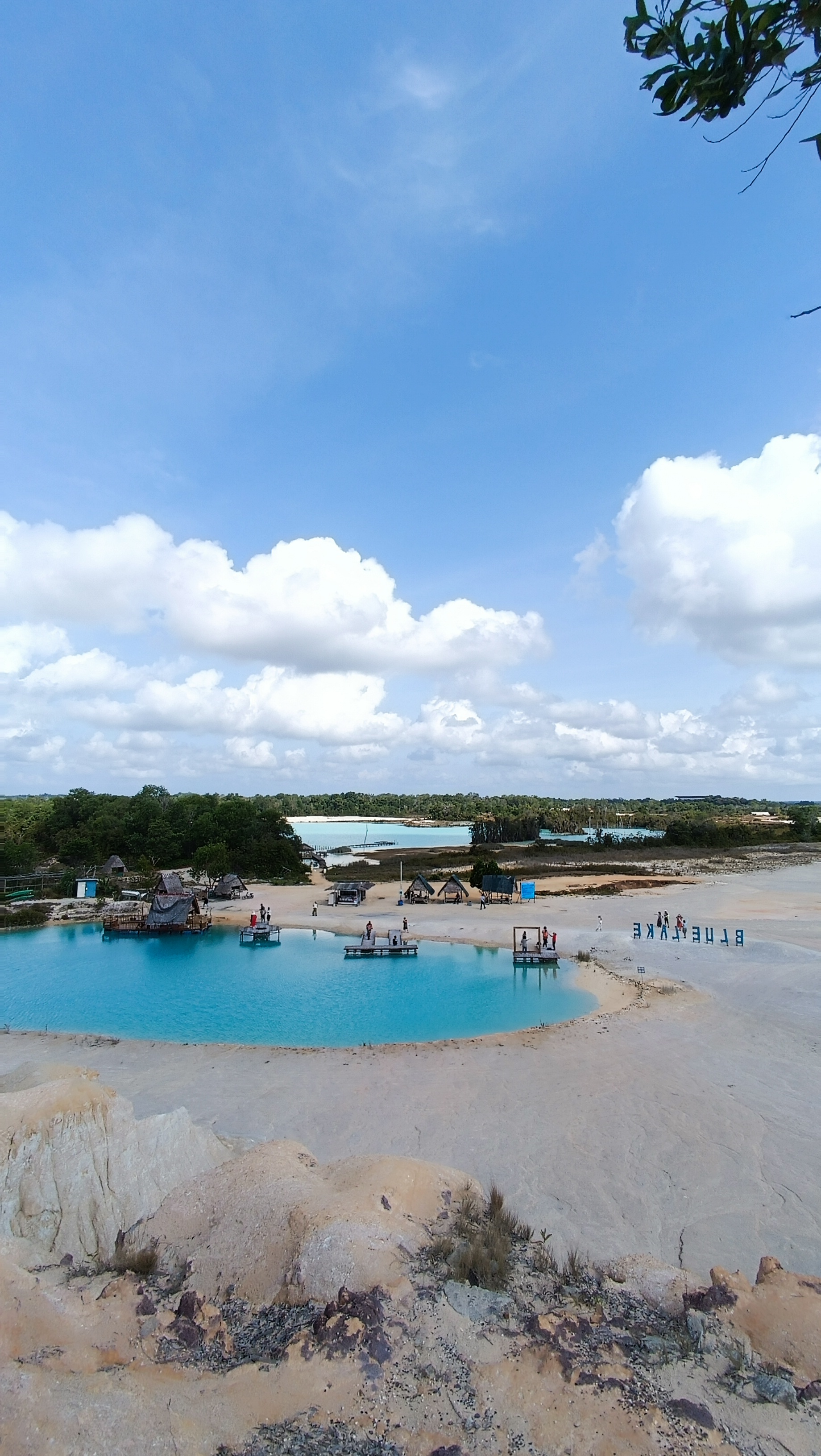 民丹岛沙漠、蓝湖和咖啡农场私人游