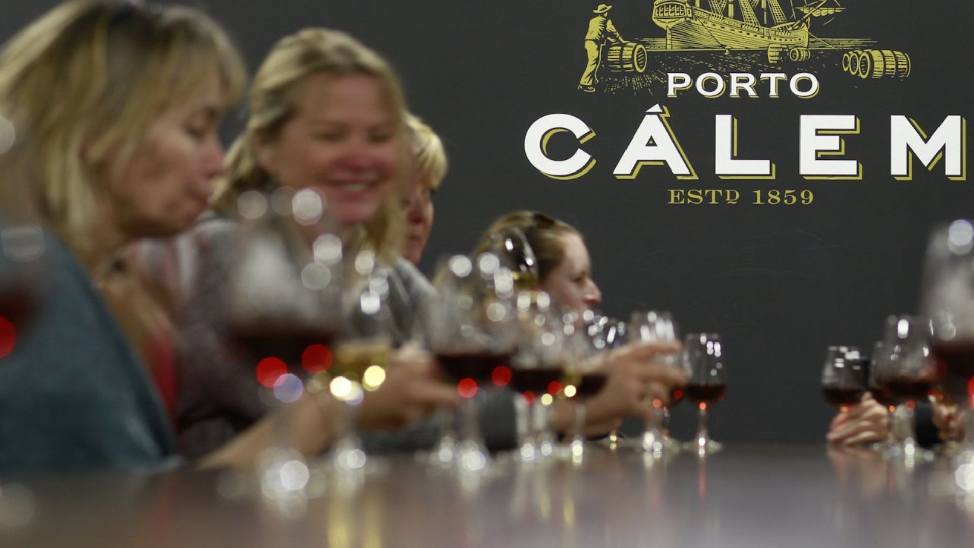 波多卡伦酒窖导览，品尝葡萄酒体验 (Caves Calem tour with wine tasting experience in Porto)