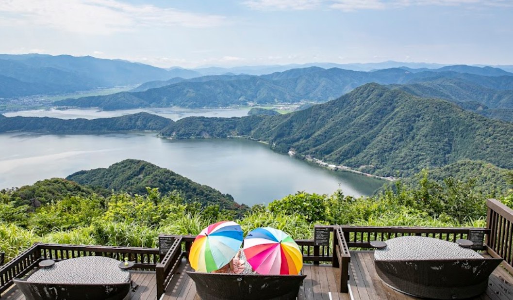 从大阪出发的巴士一日游：三方五湖和日本海さかな街