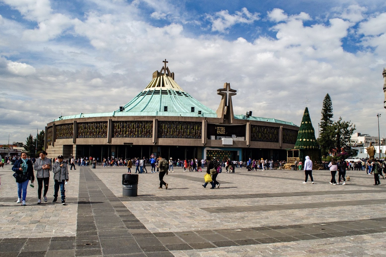 墨西哥城瓜达卢佩圣母圣殿之旅