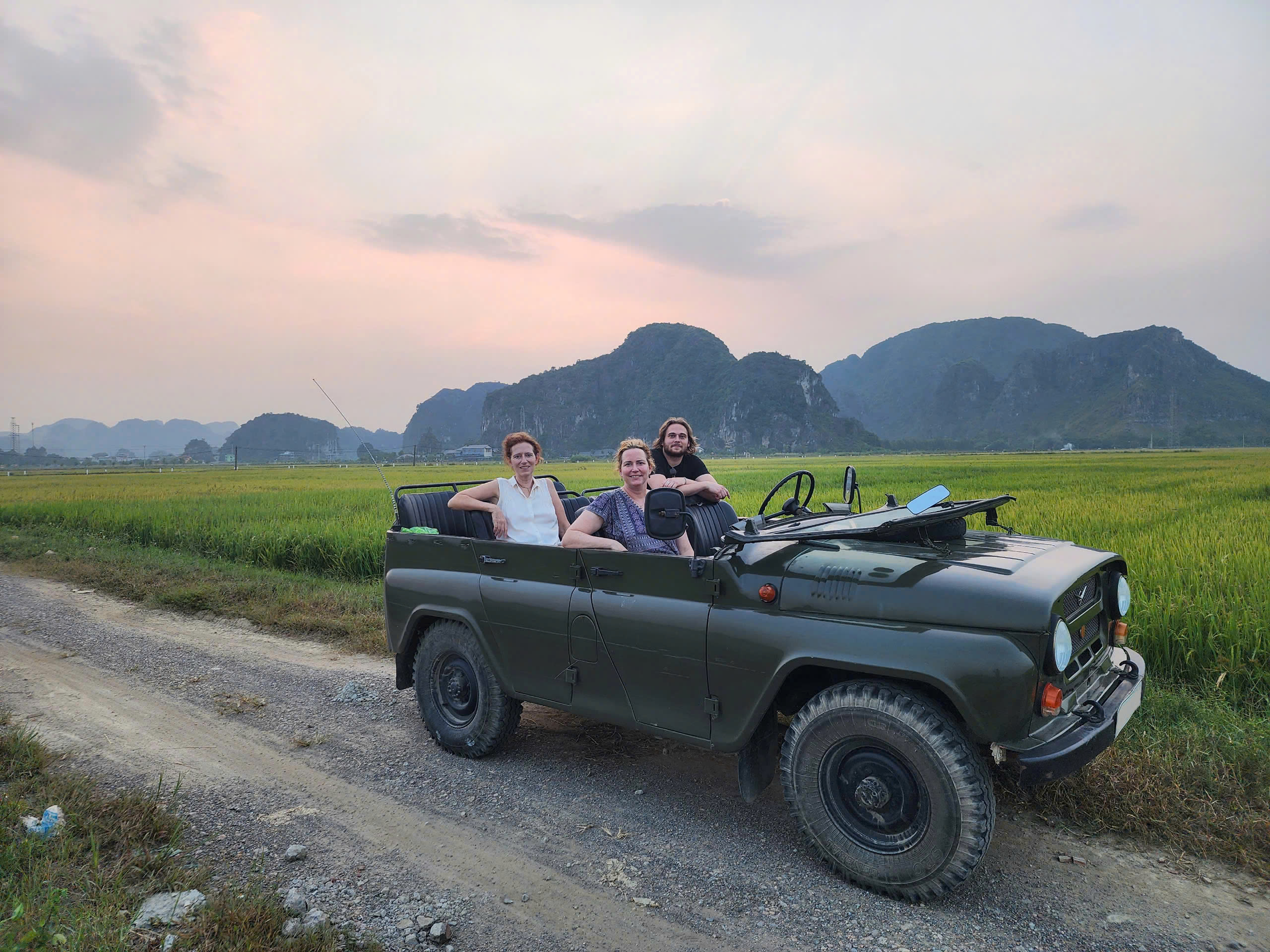 从宁平出发的短途吉普车之旅：探索三谷 – 雅典娜稻田