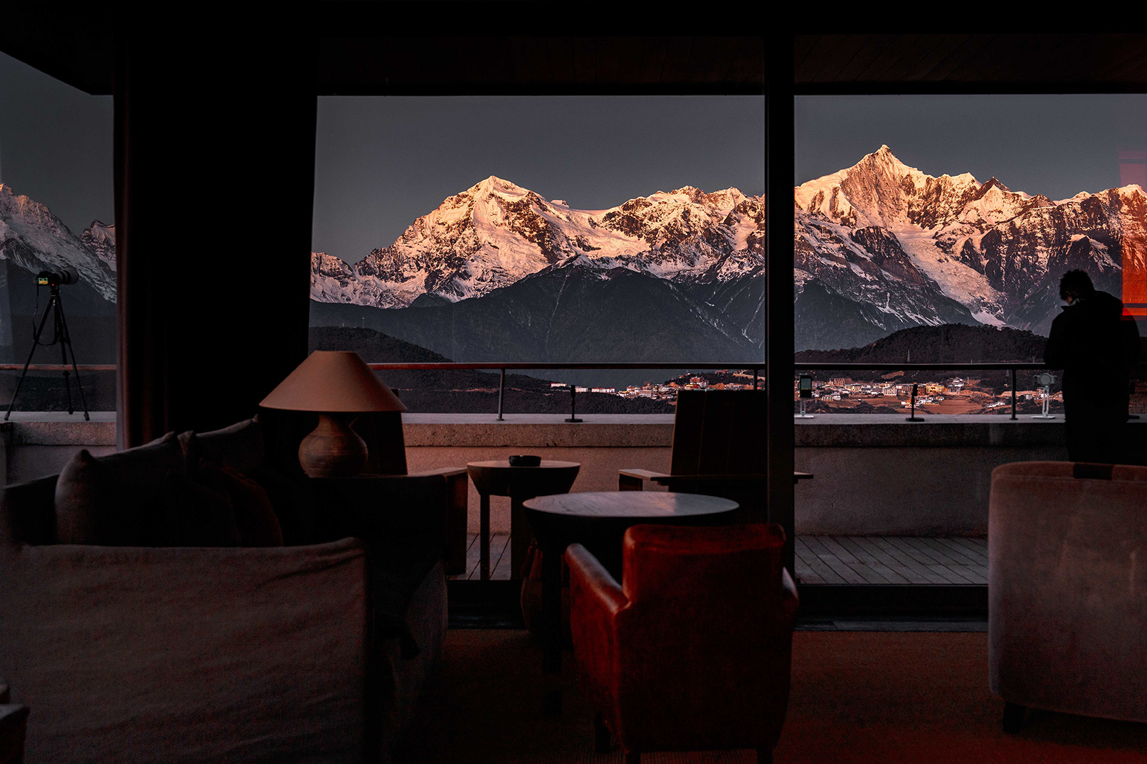 云南香格里拉野奢5日（入住日照金山景观·泊渡/既下山酒店+松赞系列+专业向导带队徒步雨崩村/虎跳峡+巴拉格宗+松赞林寺+纳帕海+金沙江）