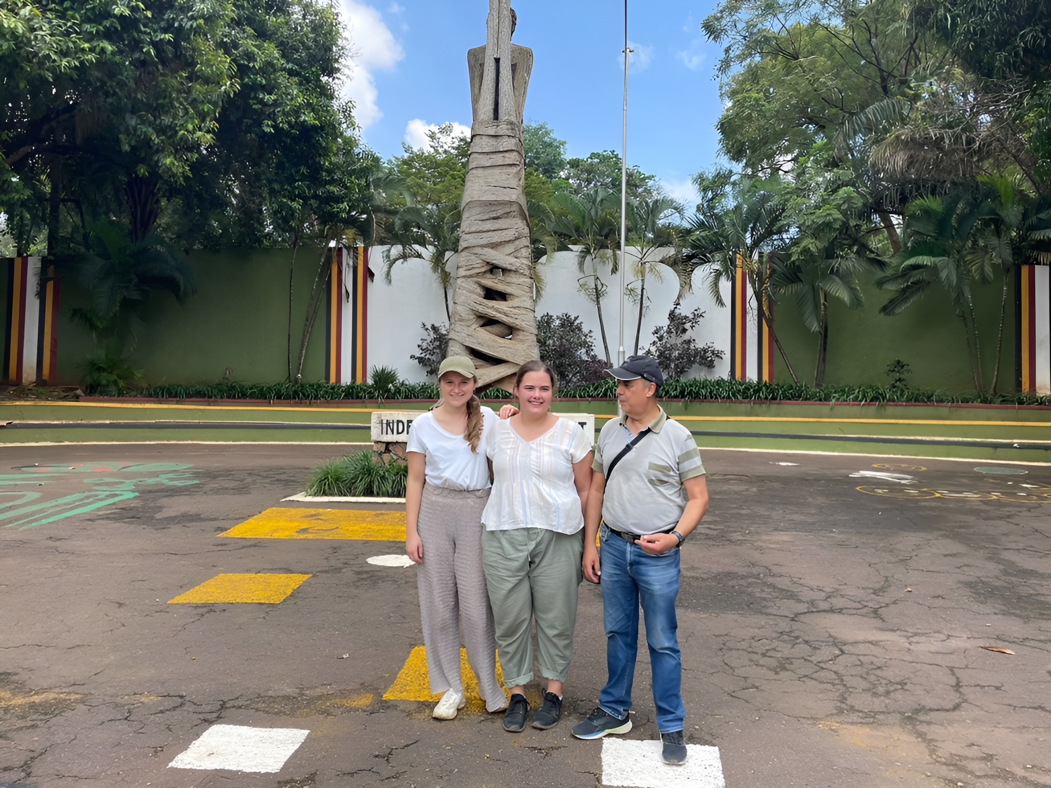坎帕拉城市徒步导览游（含加达菲国家清真寺）