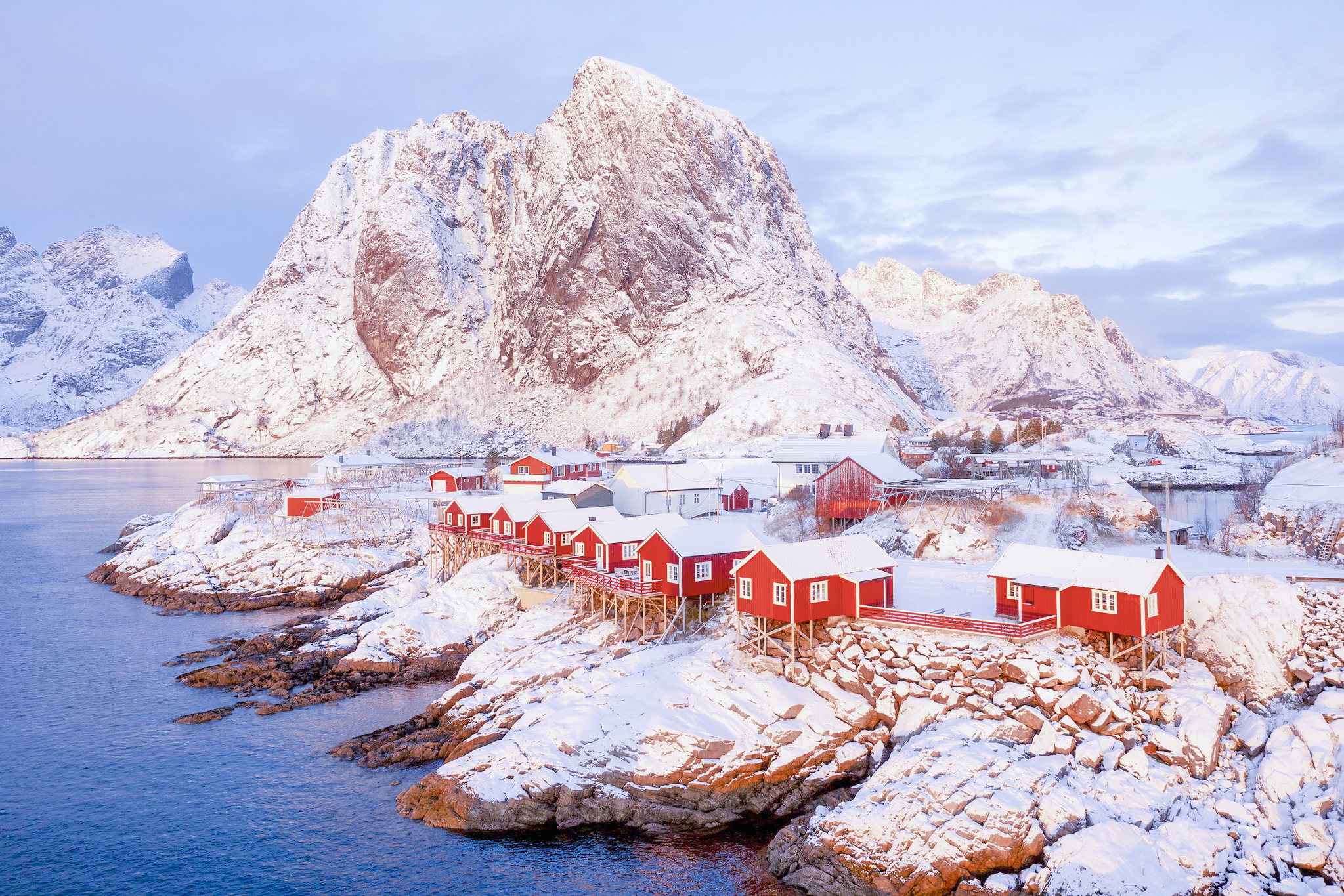 【挪威罗弗敦西岛一日游】Vikten + 努斯峡湾 + Skagsanden beach + Hamnøy 观景台 + 雷讷+ A镇