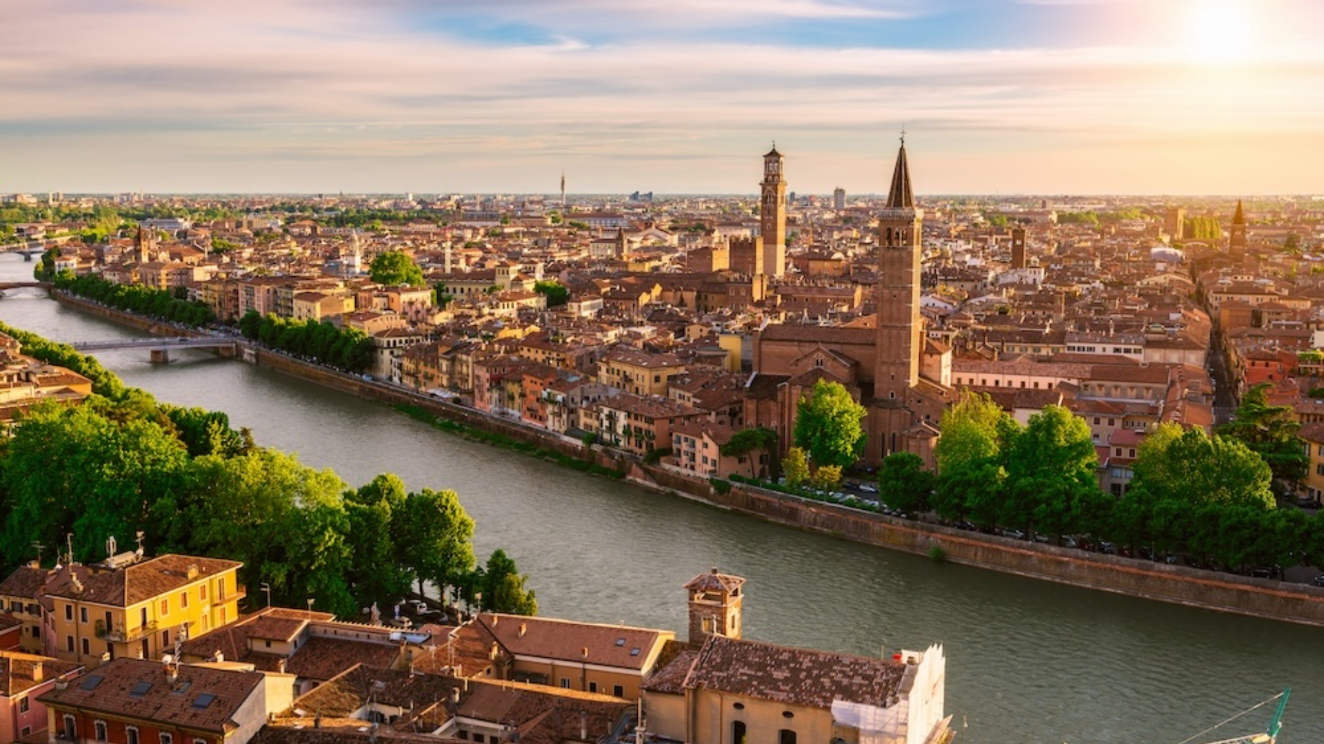 从维罗纳出发，前往西尔米奥内和加尔达湖乘船游览，并品尝斯普利茨