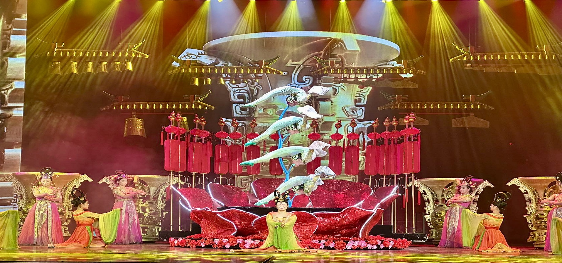 北京红剧场杂技演出票16:00场次