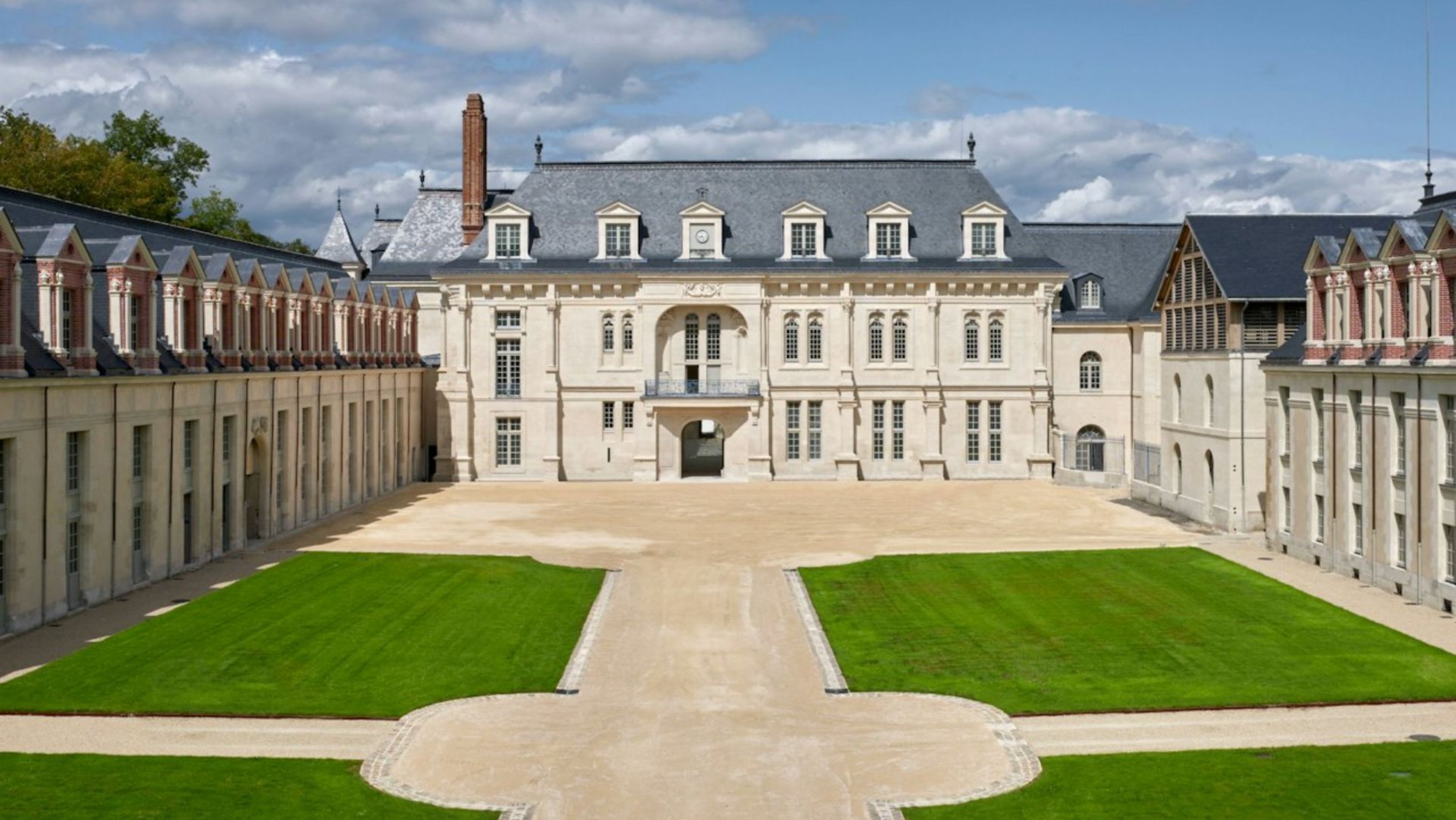 法语城国际城门票