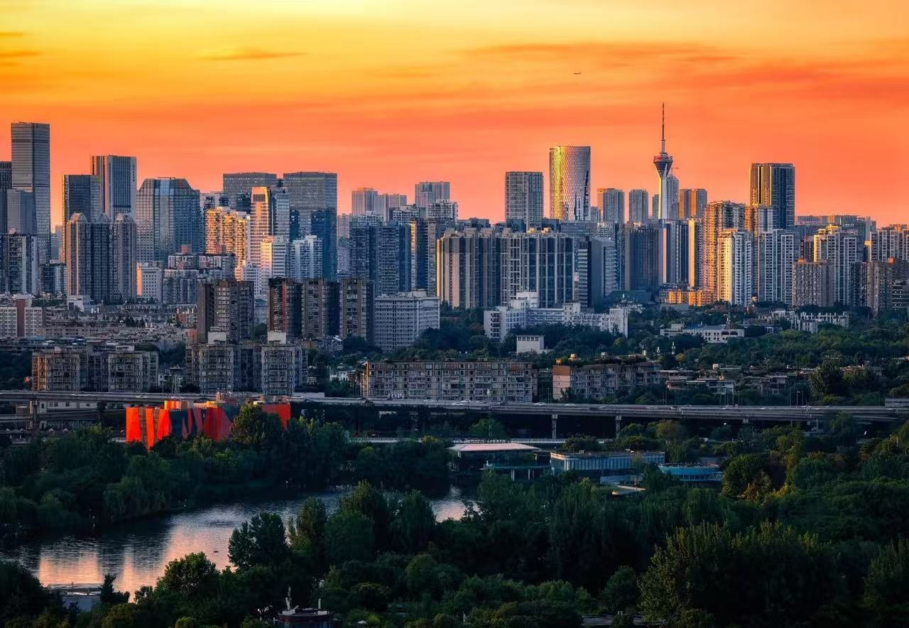 重庆&成都深度纯玩6日游（成都大熊猫+三星堆+洪崖洞+轻轨穿楼+玩遍重庆&成都精华景点+赠送重庆火锅&成都串串+甄选住宿+重庆起成都止）