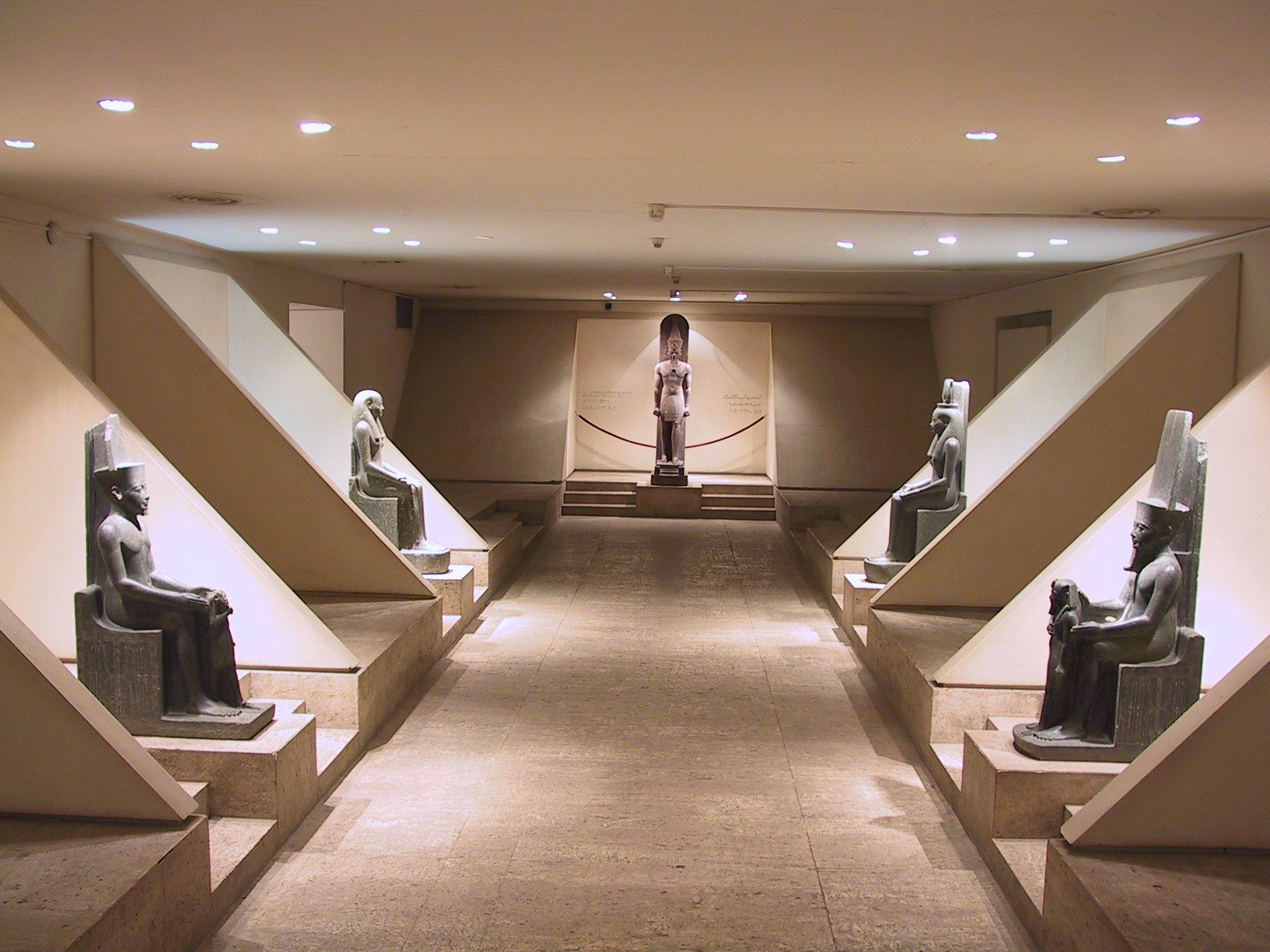 卢克索博物馆和卡纳克神庙声光秀