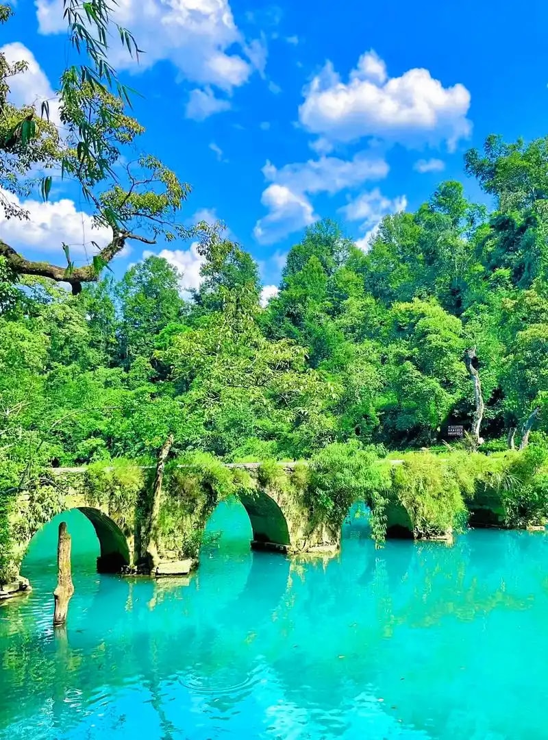 贵阳出发荔波小七孔 千户苗寨私人导览两日游