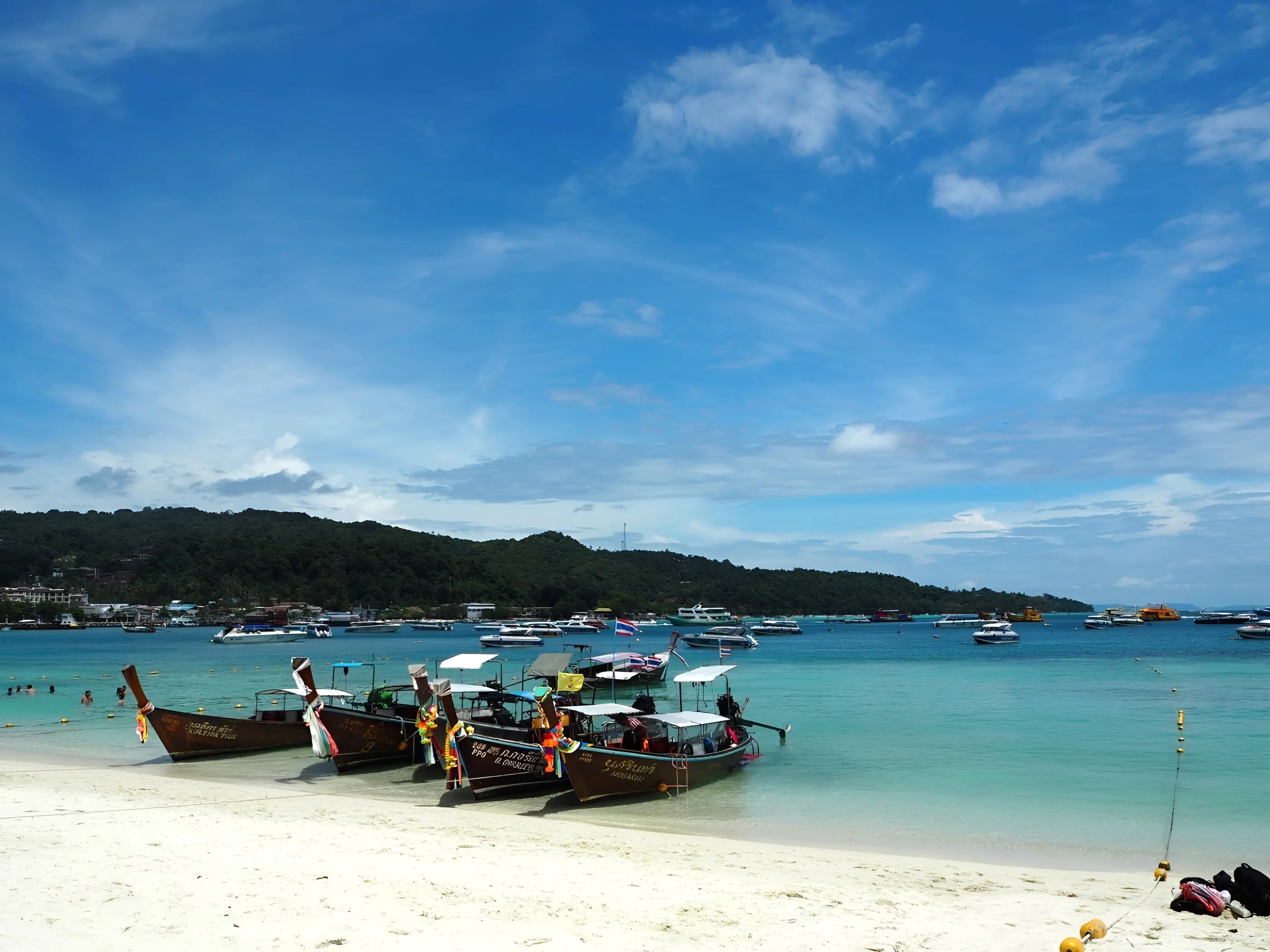 皮皮岛日落和生物发光浮游生物浮潜体验