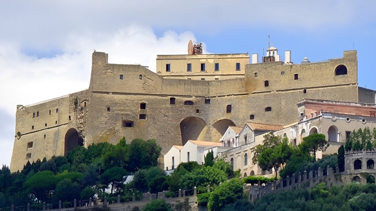 圣埃尔默城堡 (Castel Sant'Elmo) 与拿坡里 900 博物馆门票
