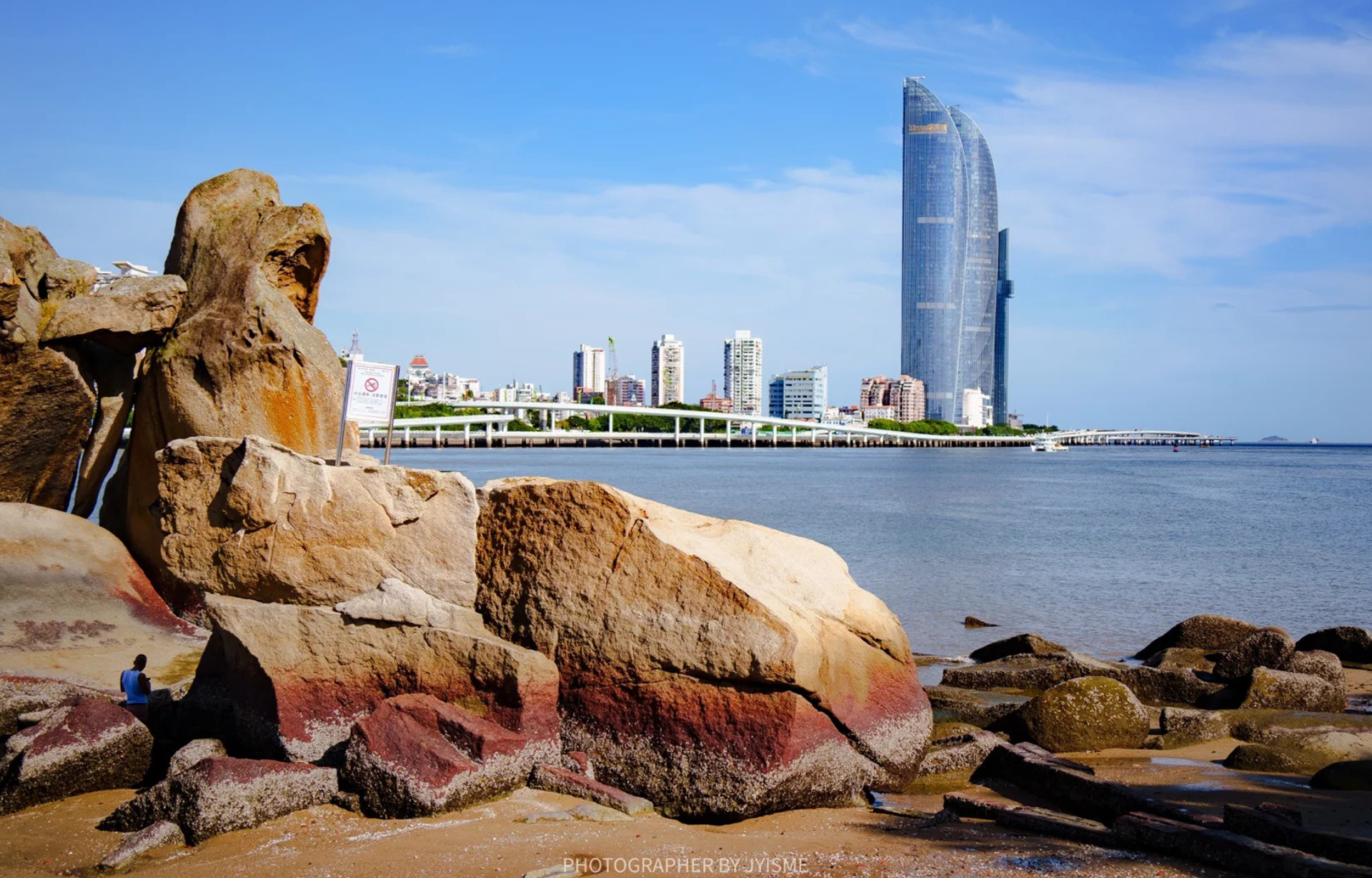 福建厦门帆船出海&鼓浪屿1日游（体验帆船出海+鼓浪屿+万国建筑博览+打卡网红地”最美转角“+赠送老别墅下午茶&旅拍&精美福袋+厦门往返）