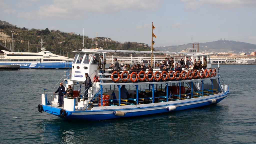 巴塞罗那Las Golondrinas游船体验 (Las Golondrinas cruise experience in Barcelona)