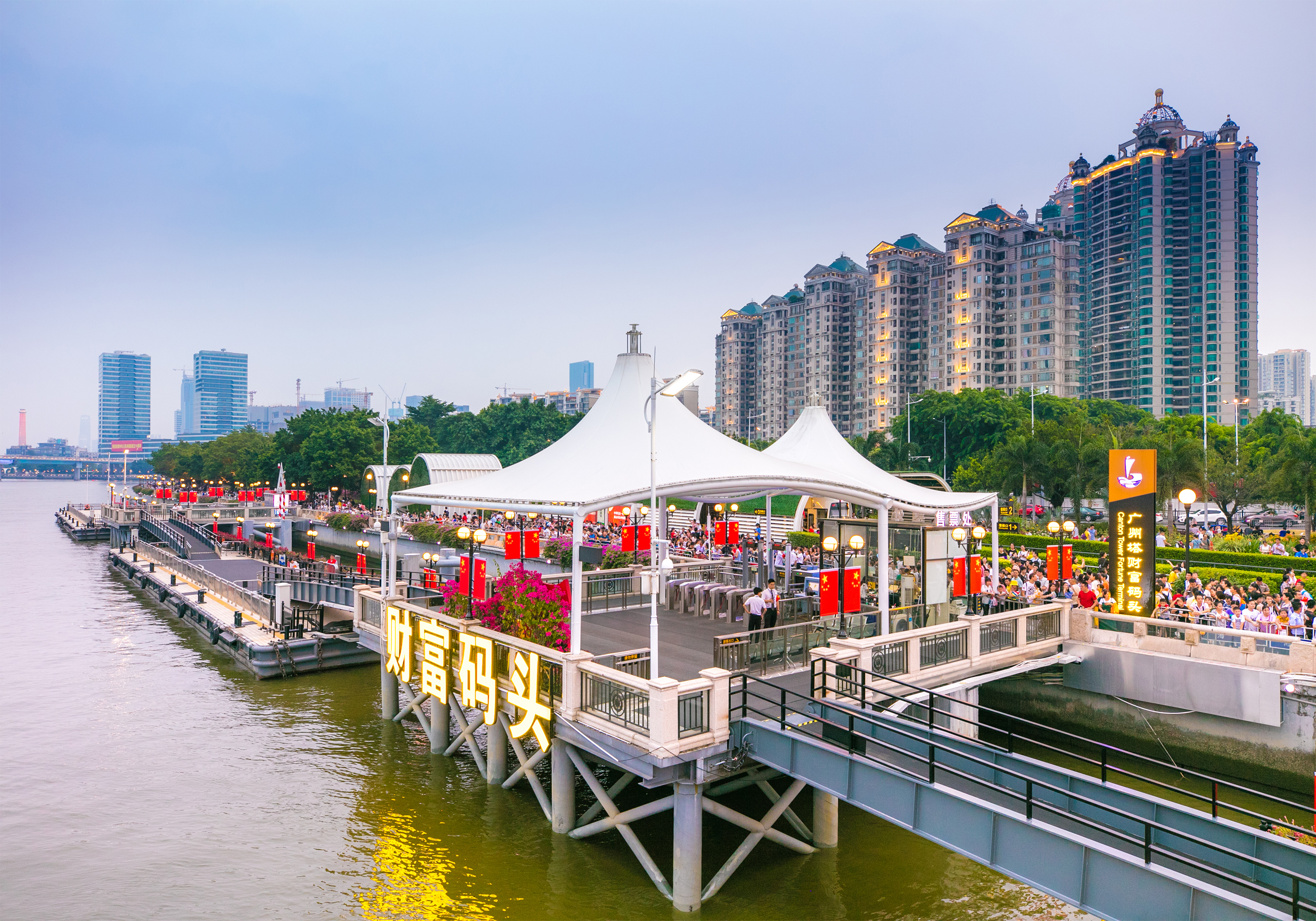 广州珠江夜游（广州塔财富码头）