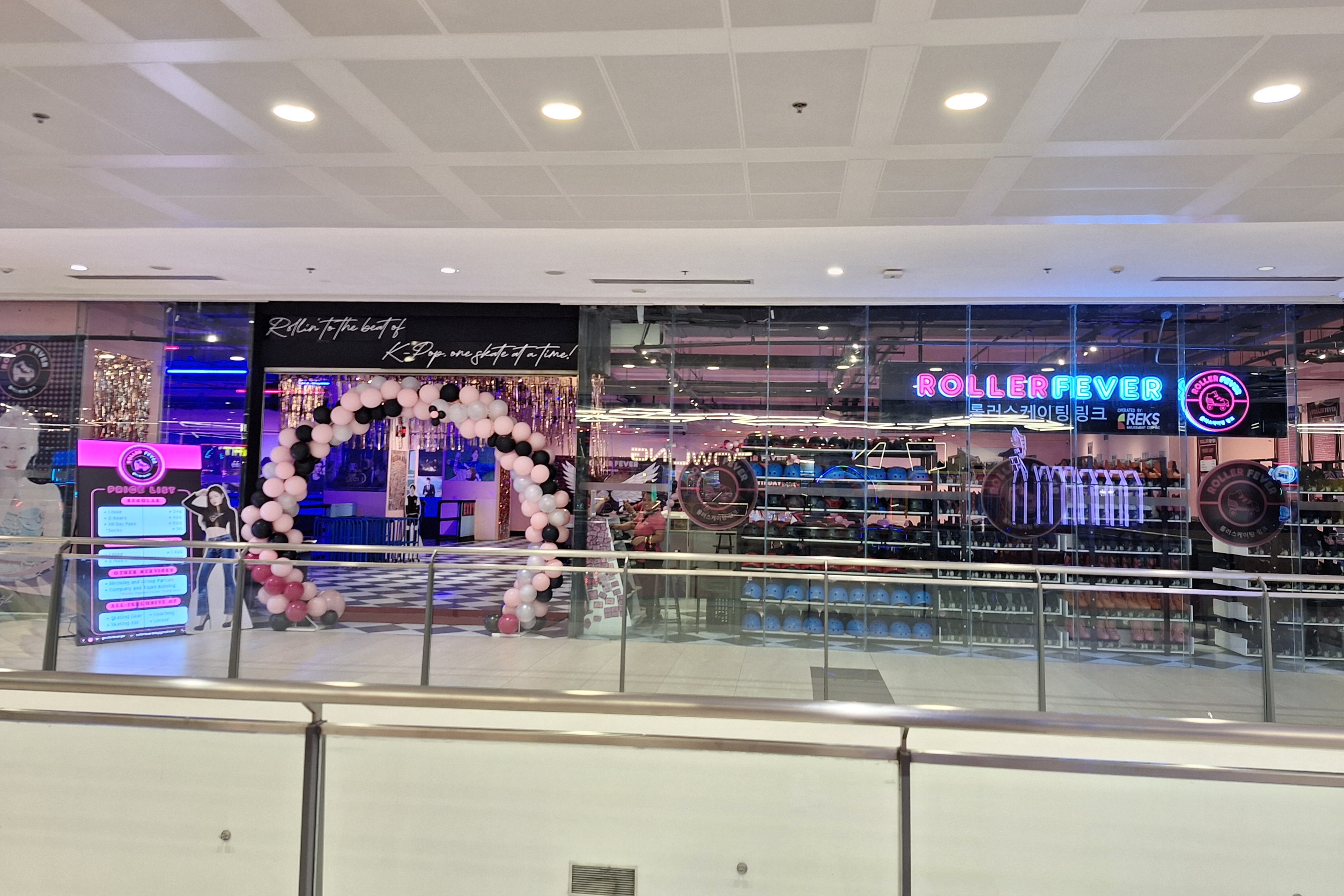 马尼拉湾阿亚拉购物中心 (Ayala Malls Manila Bay) 轮滑体验