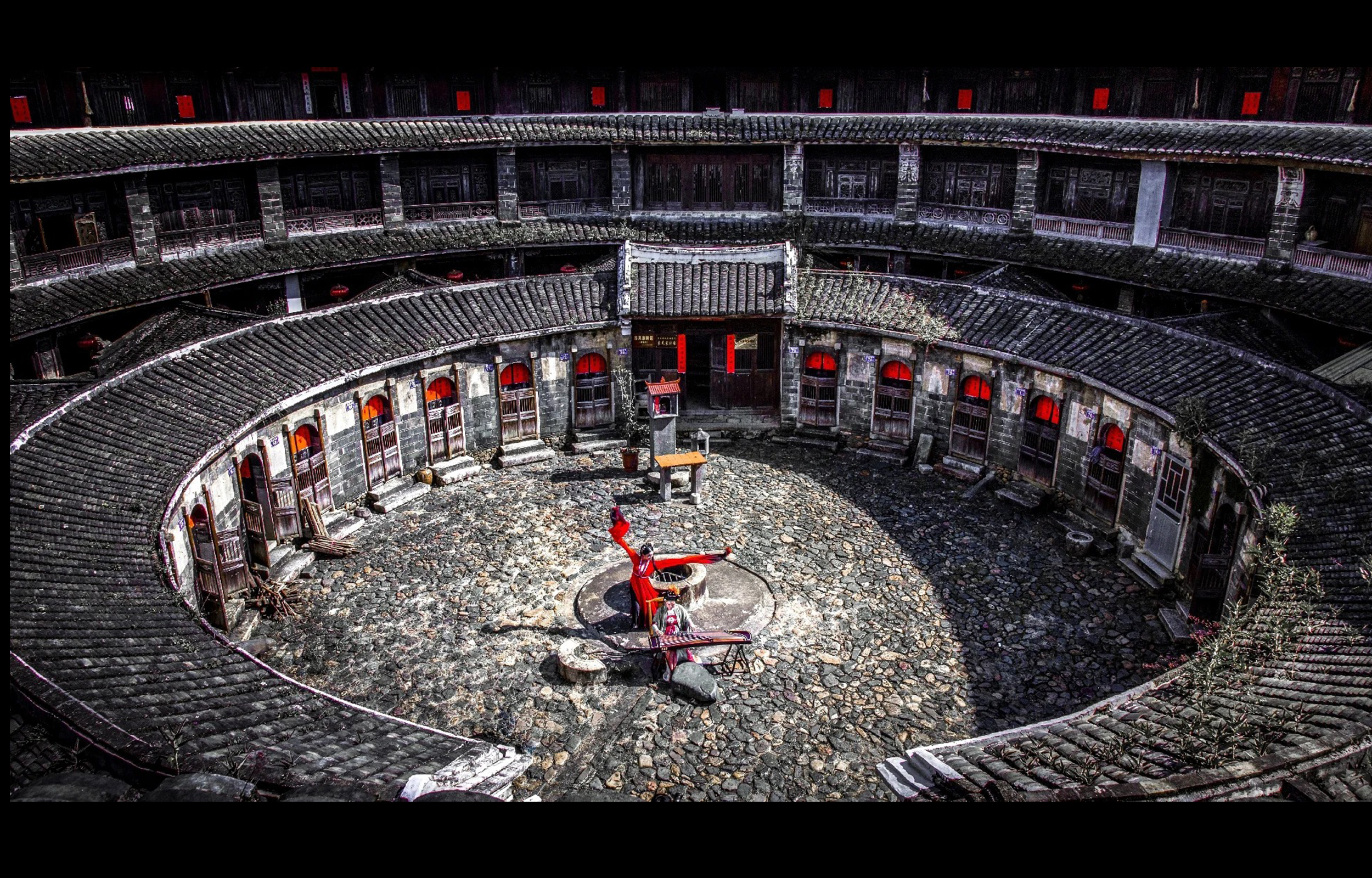 福建云水谣高端1日游(和贵楼+云水谣古镇+怀远楼+赠送参观土楼博物馆钟兴楼+电影大鱼海棠取景地+网红特色客家餐+历史文化古村+厦门往返）