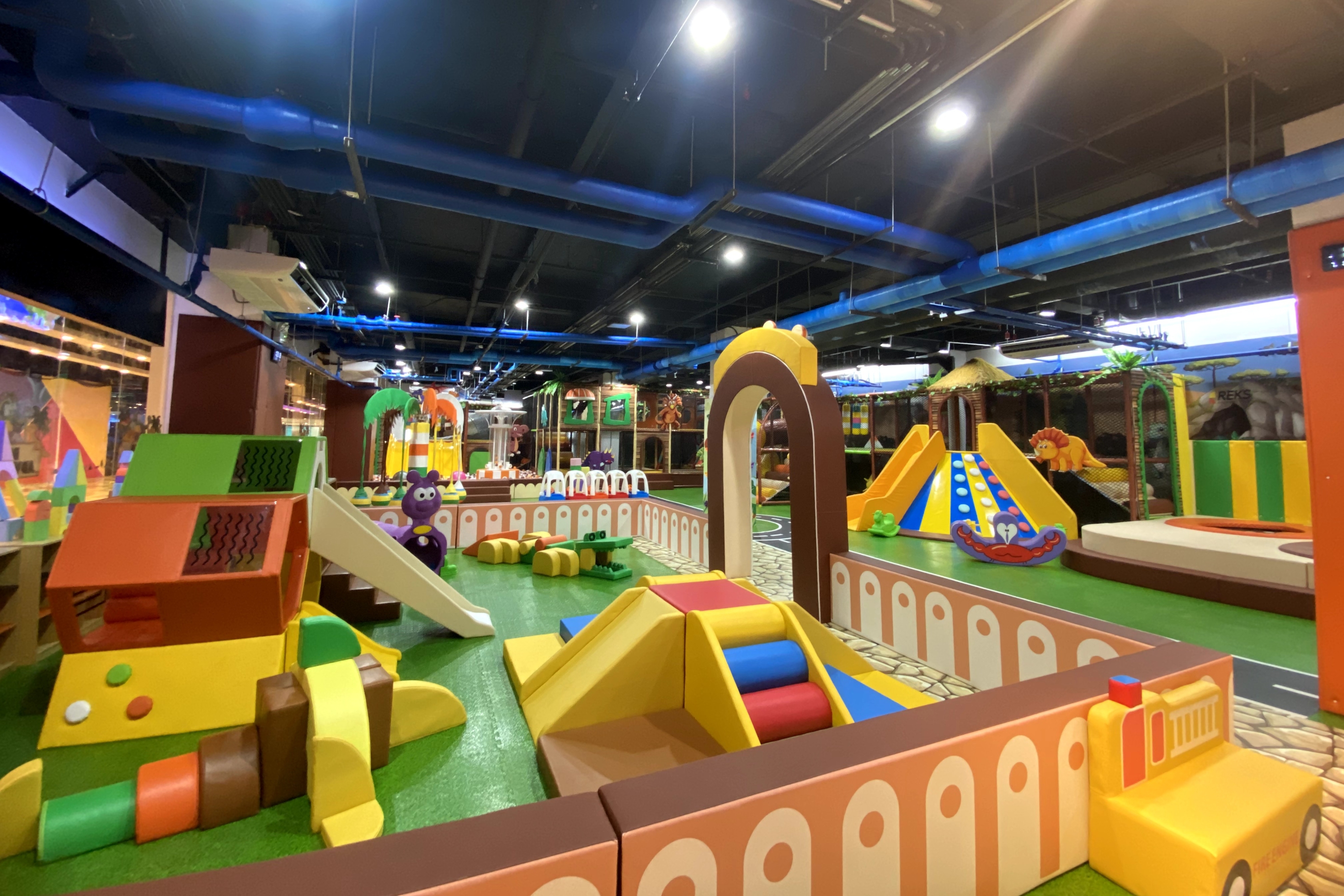 爱 Ayala Malls Fairview Terraces 体验恐龙冒险