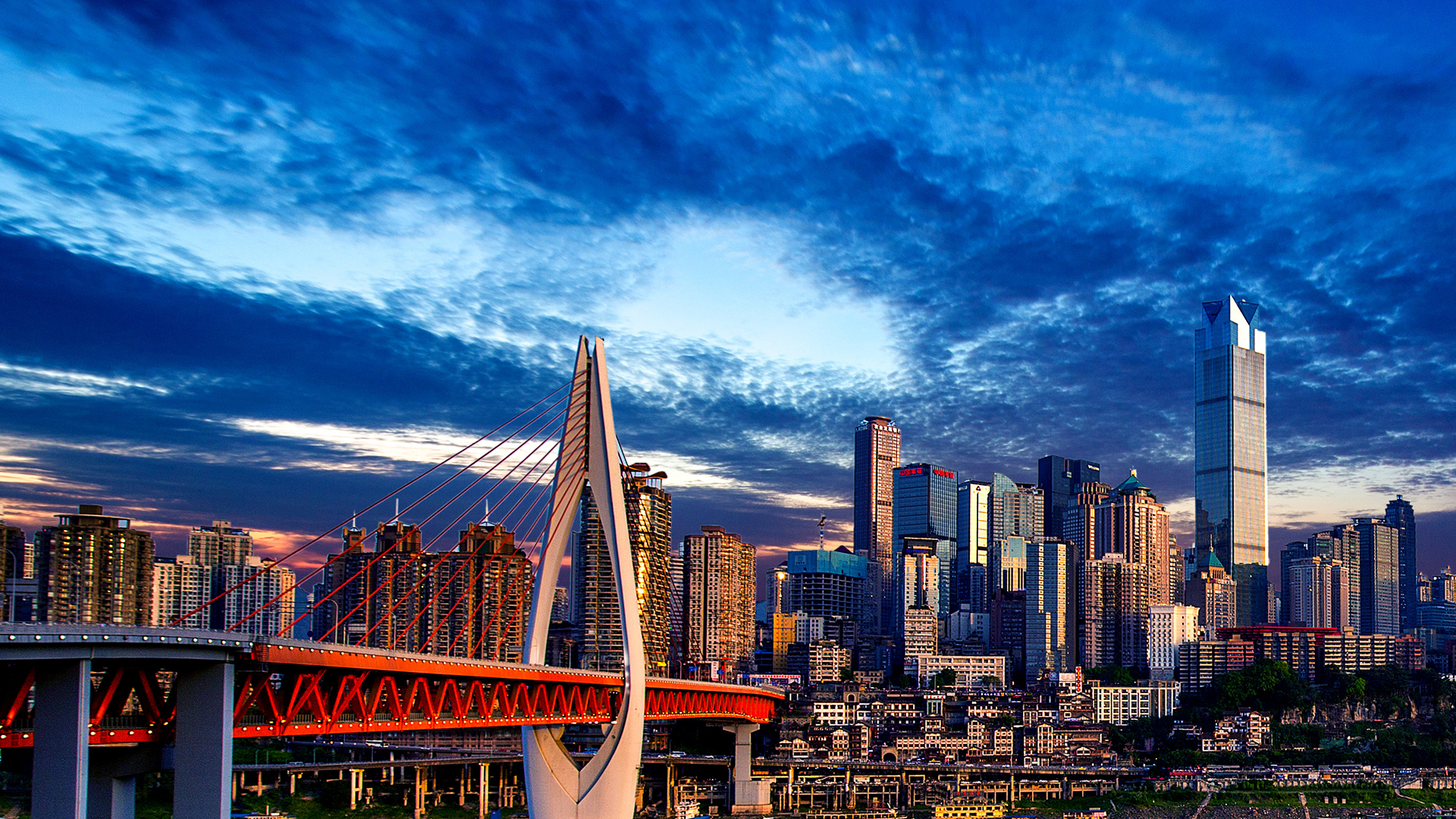 重庆市內私人1日游（英文导游+磁器口古镇+李子坝轻轨+山城步道+解放碑+洪崖洞）