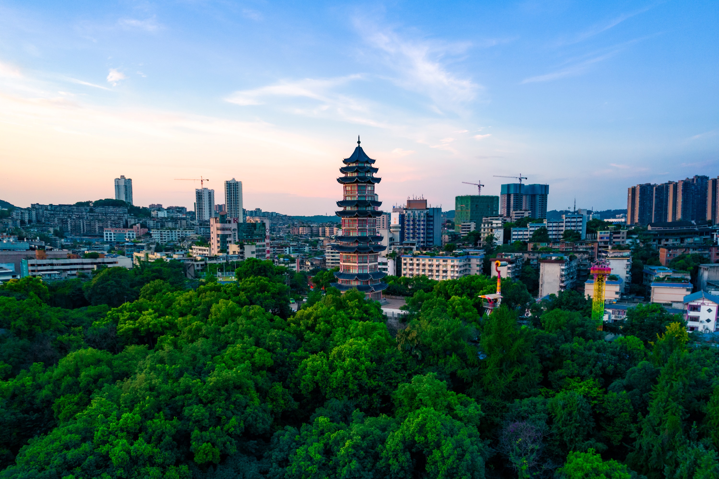 重庆来往自贡市 私人接送