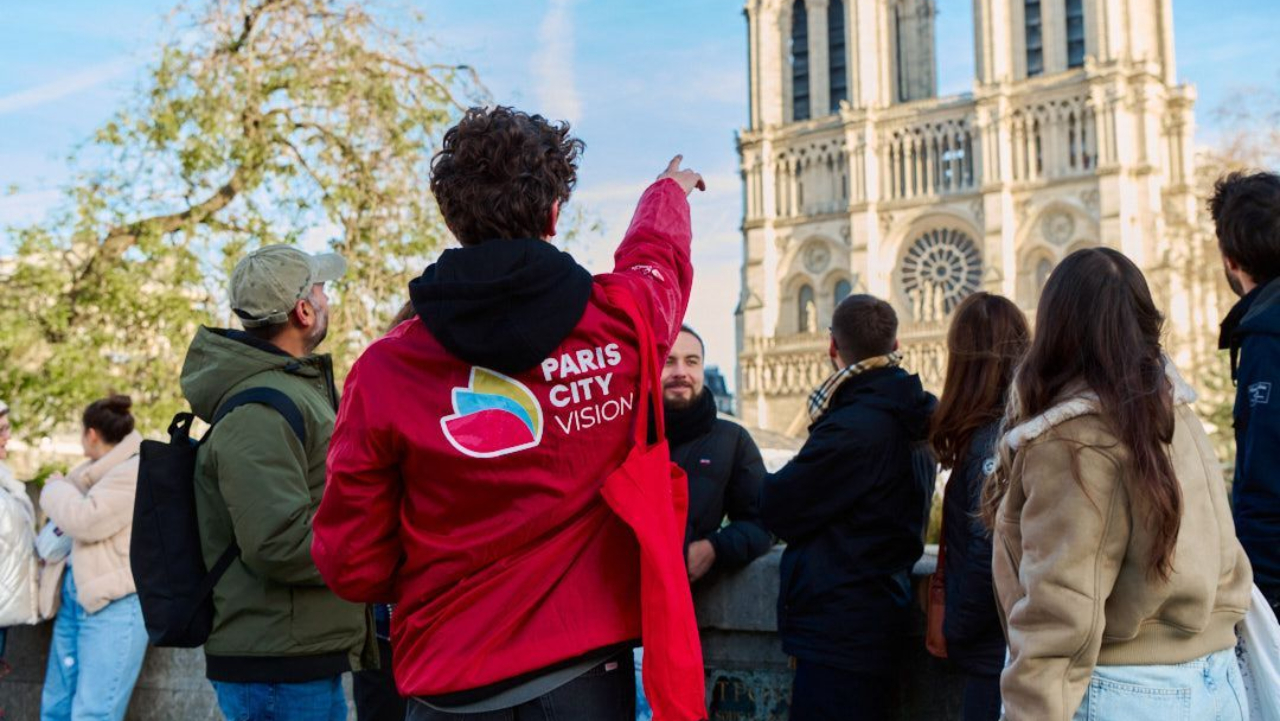 巴黎圣母院区之旅