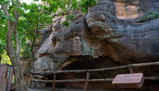 从博帕尔出发的必姆贝特卡一日游