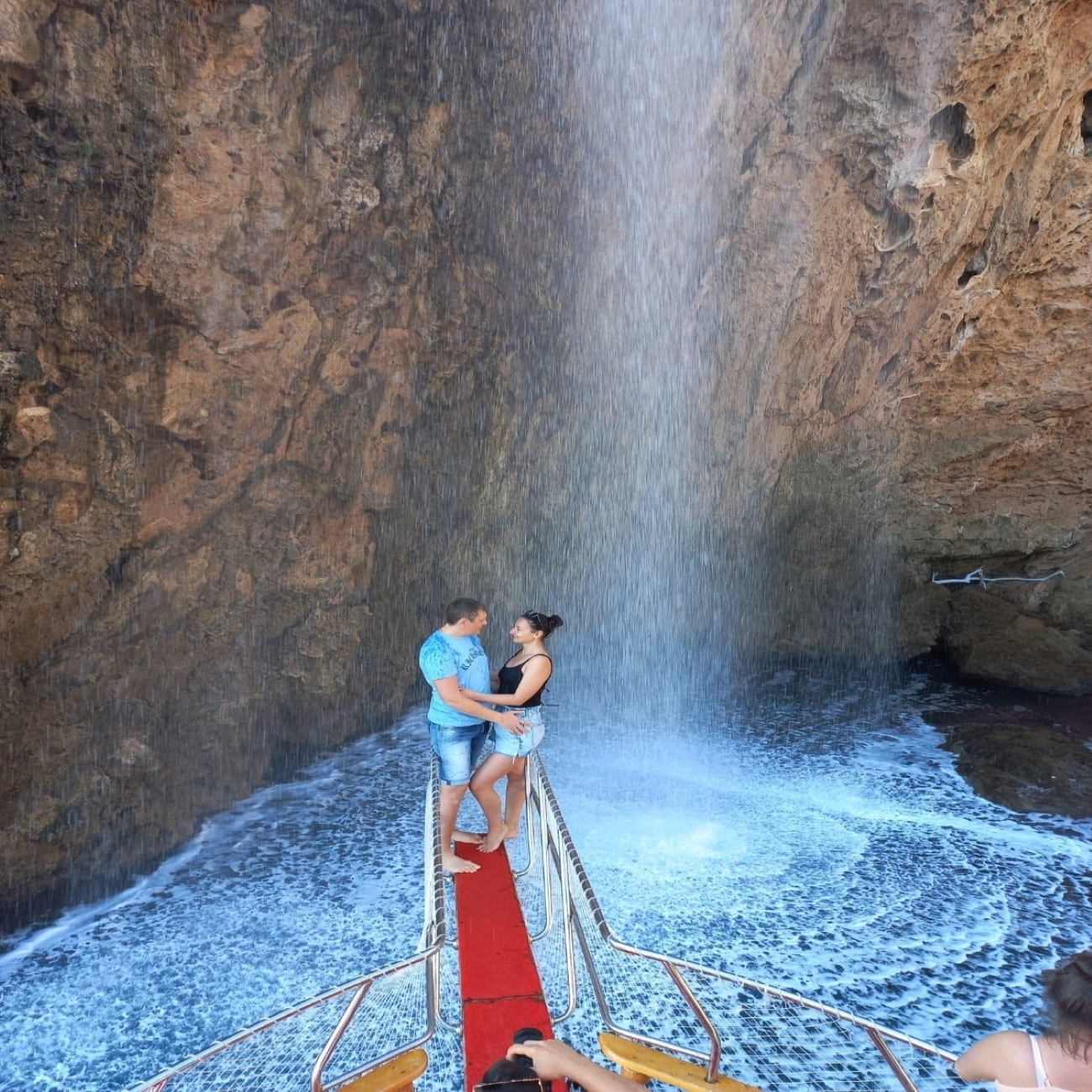 安塔利亚/贝莱克：放松游船之旅（含午餐和软饮）