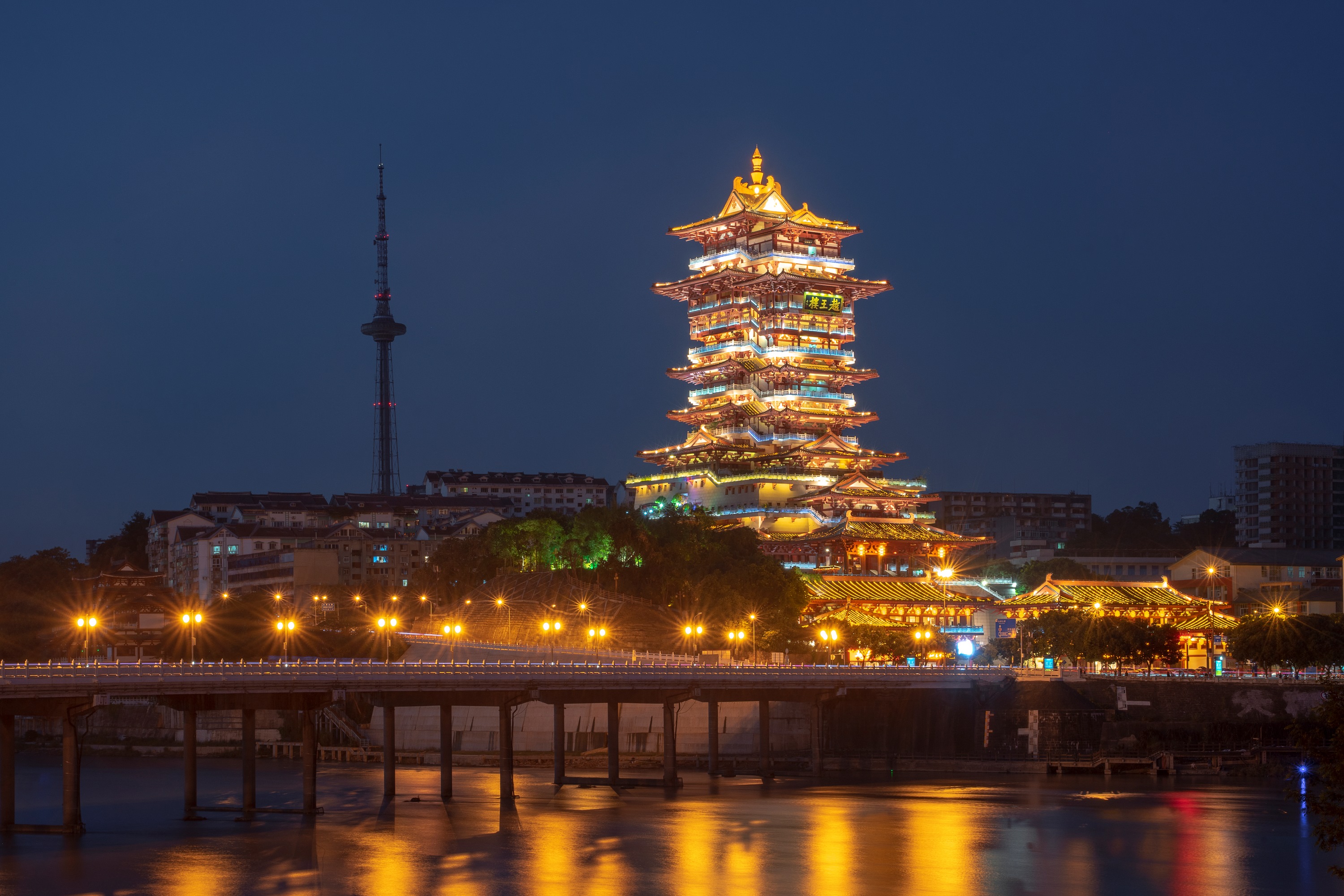 成都来往绵阳市 私人接送