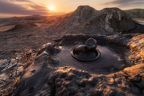 从巴库出发：戈布斯坦导览游