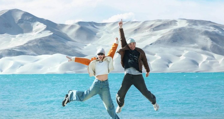 新疆趣游南疆8日（喀什旅拍+塔吉克家访+罗布人村寨+盘龙古道+白沙湖+班迪尔蓝湖+石头城金草滩+克孜利亚大峡谷）