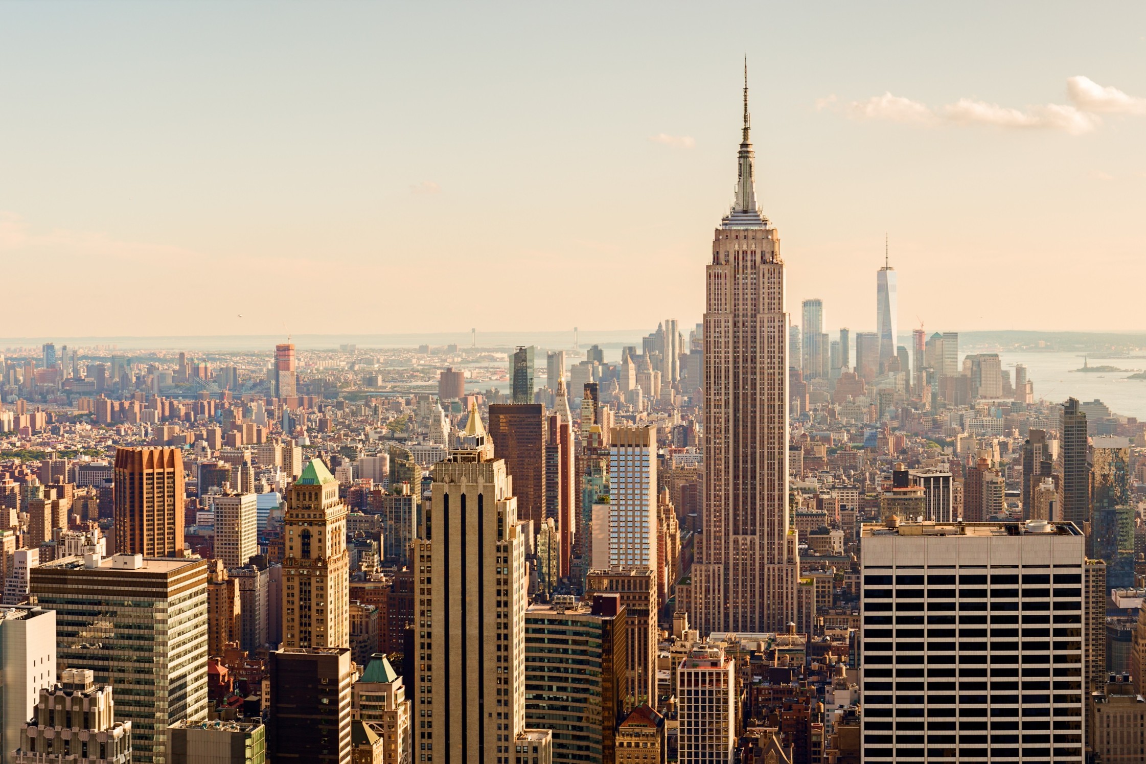 帝国大厦 (Empire State Building)  导览游，含洛克菲勒中心观景台 (Top of the Rock) 门票