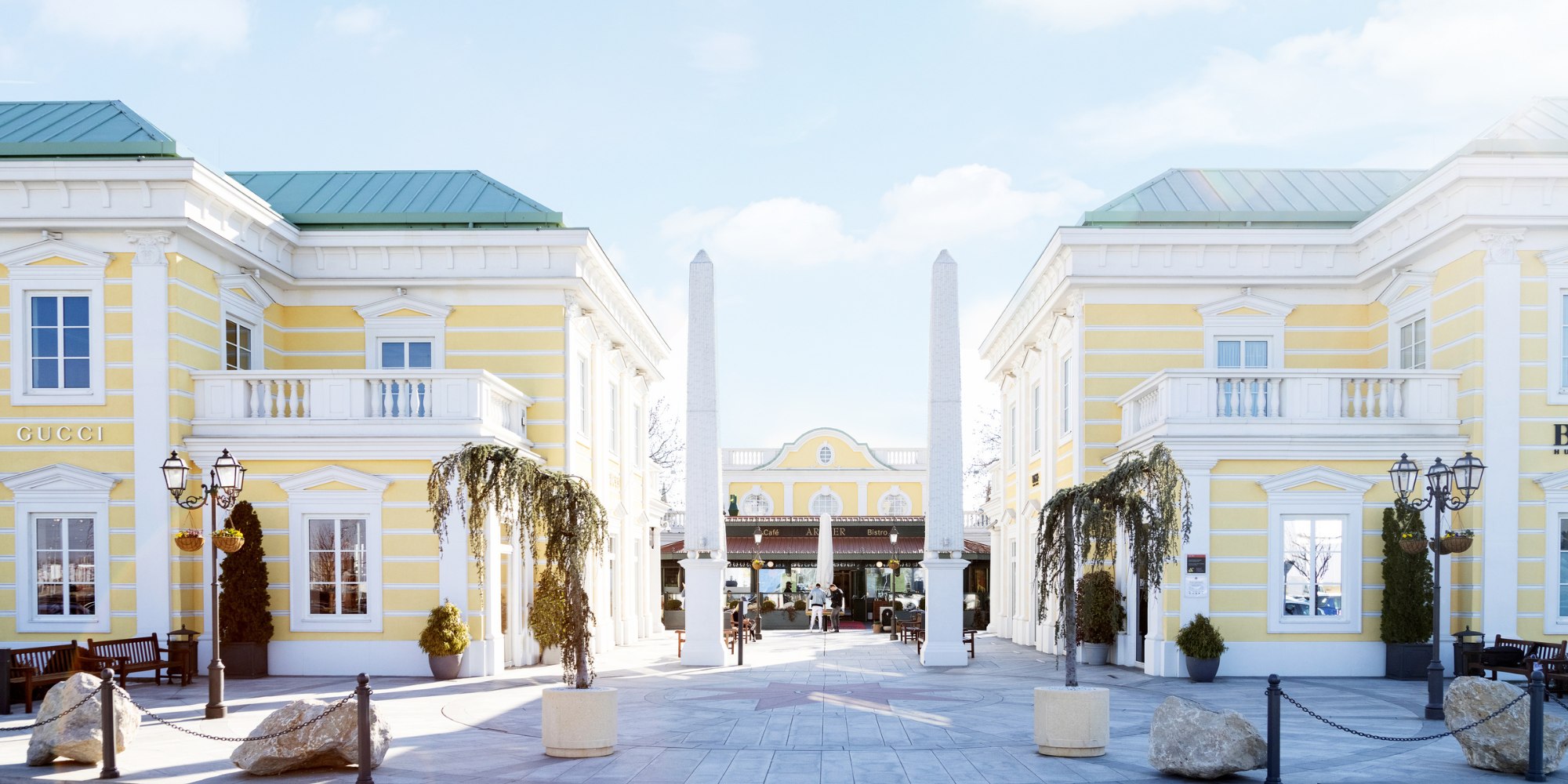 布达佩斯奥特莱斯购物班车套餐 - 时尚护照 + 餐饮券