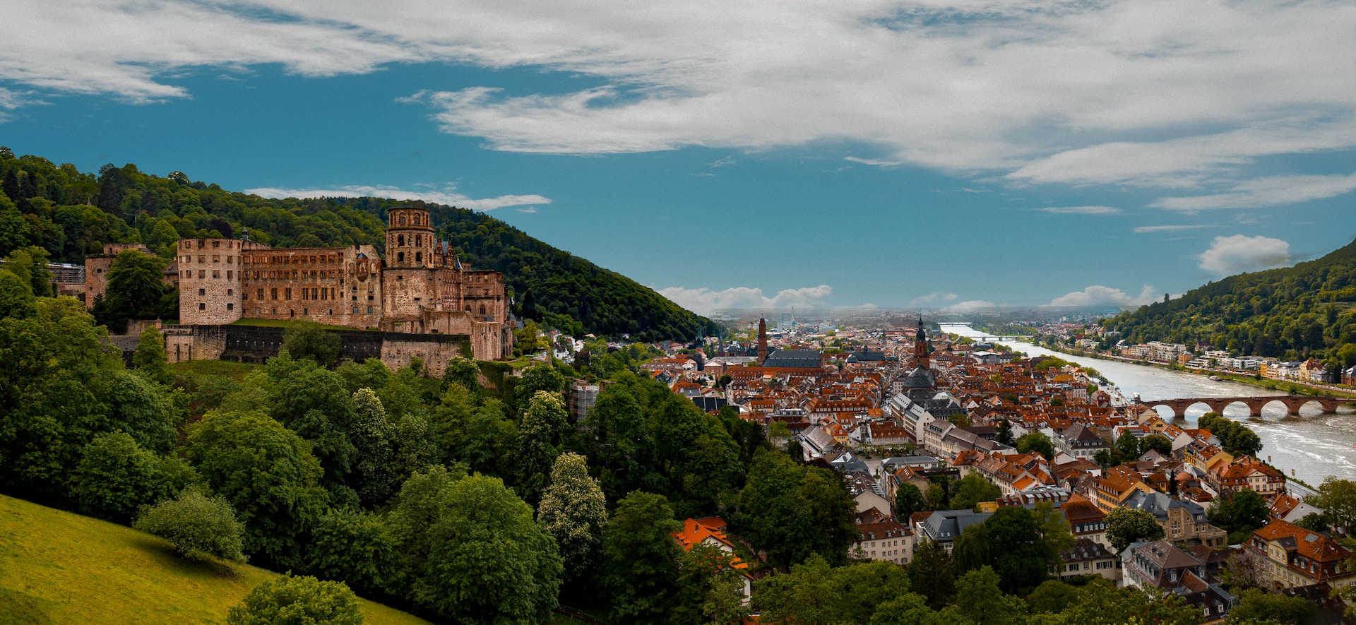 探索历史悠久的海德堡和宏伟的奥尔巴赫城堡