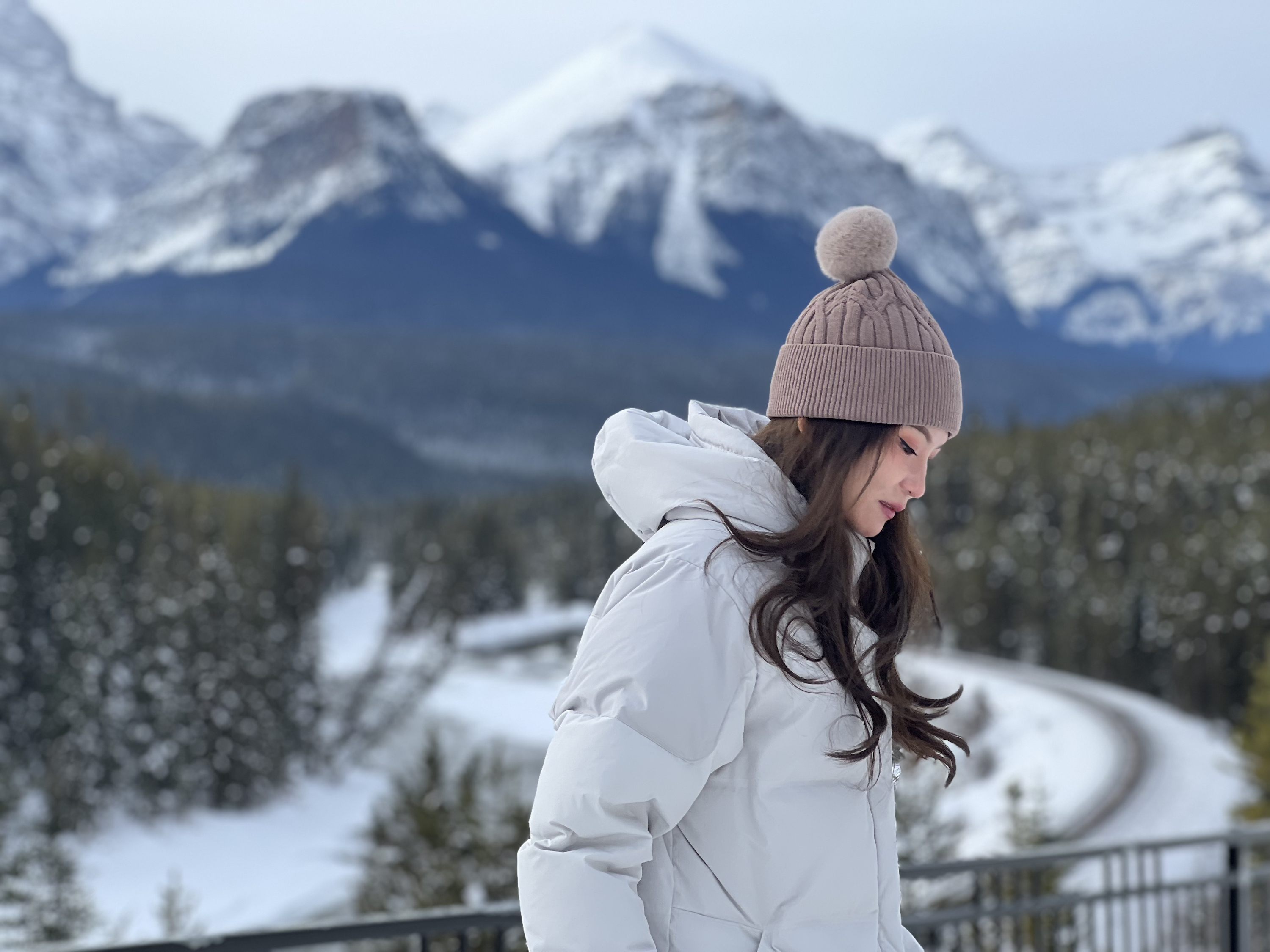 路易斯湖 (Lake Louise)，翡翠湖 (Emerald Lake)，佩托湖 (Peyto Lake) 加拿大 (Canada) 三湖一日游