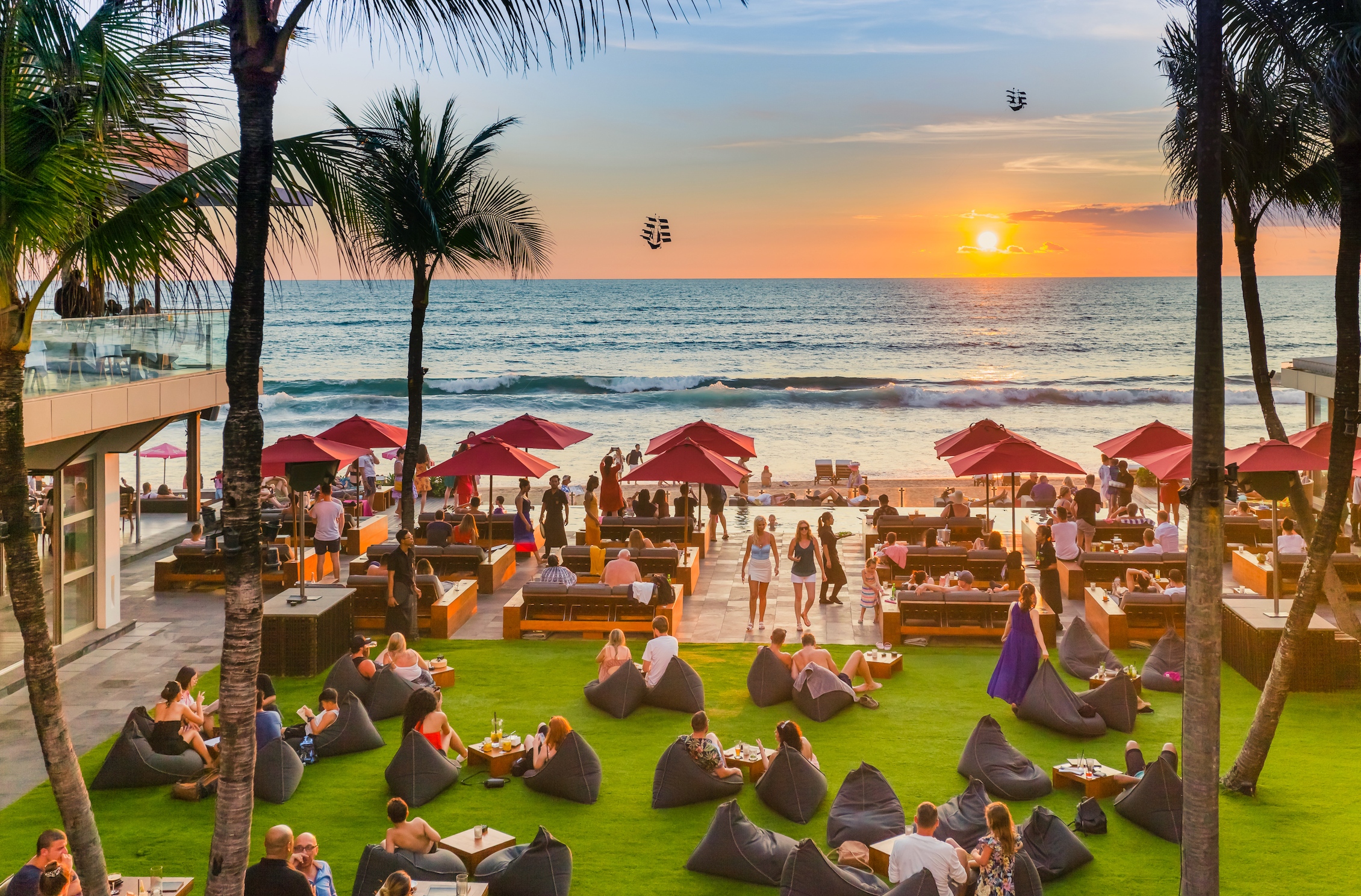 巴厘岛水明漾库德塔海滩俱乐部 (Kudeta Beach Club)