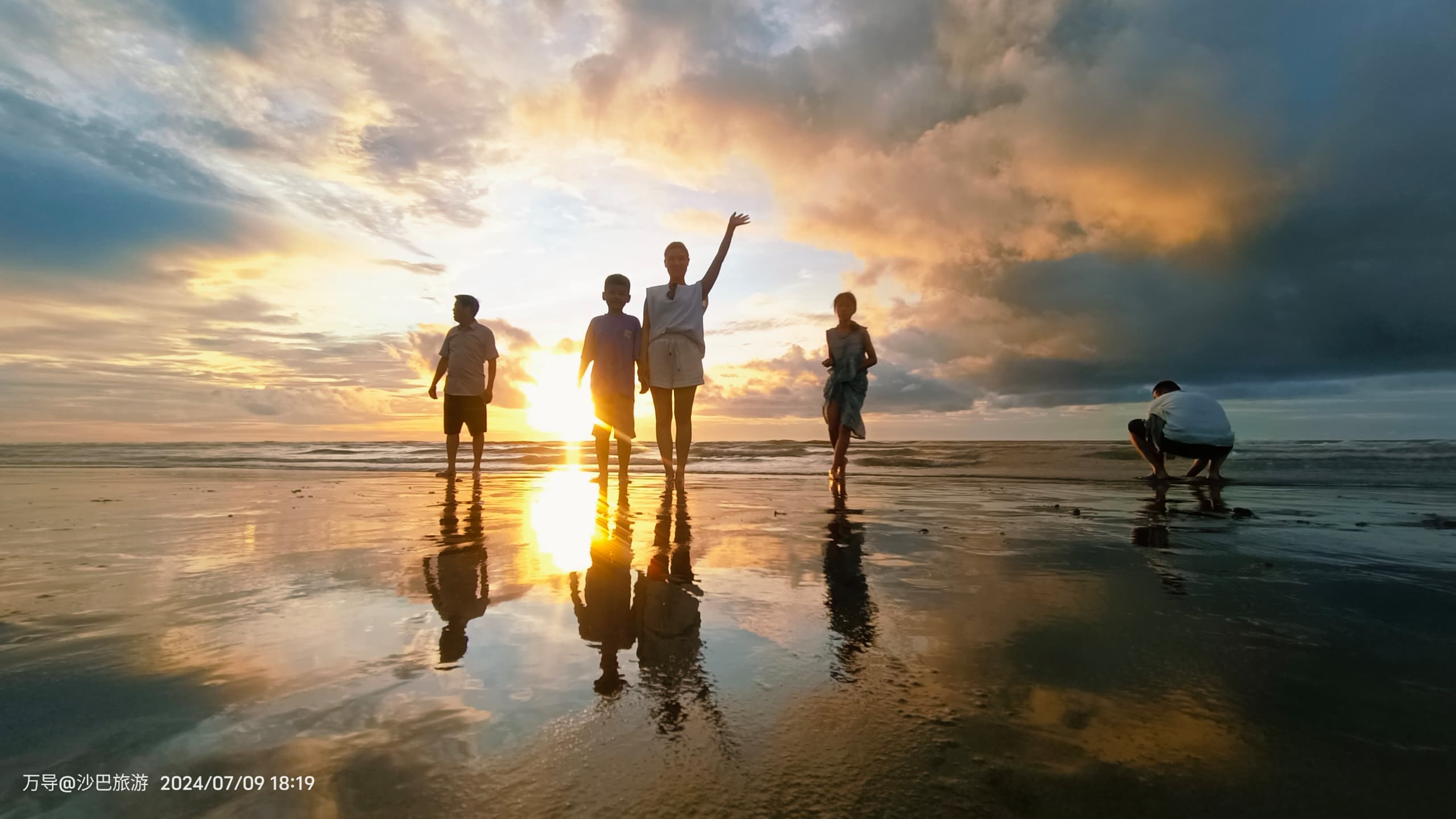 Bongawan 红树林游船和萤火虫之旅 (Bongawan Mangrove Cruise and Fireflies Tour)