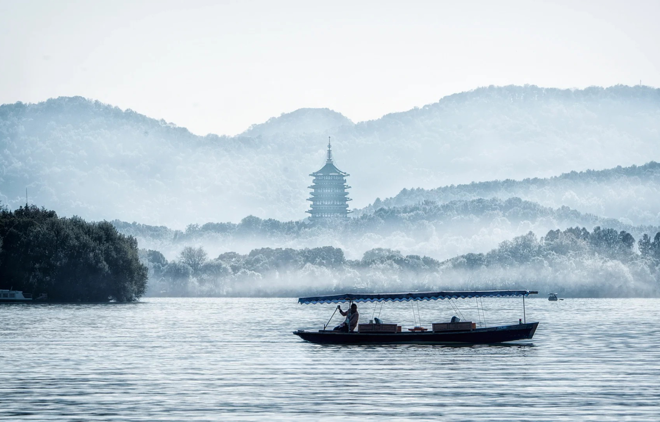 【上海集合·杭州/上海解散】上海苏州嘉兴杭州精品5日游（迪士尼带玩+NPC乌镇+茶园换装旅拍+DIY漆扇+民间曲艺表演+乌镇风情宴）