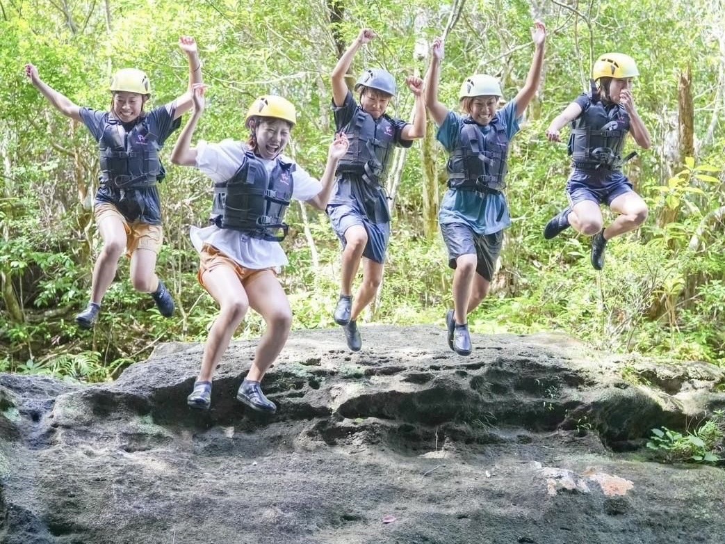 西表岛天然运动！半日溪降体验（冲绳）