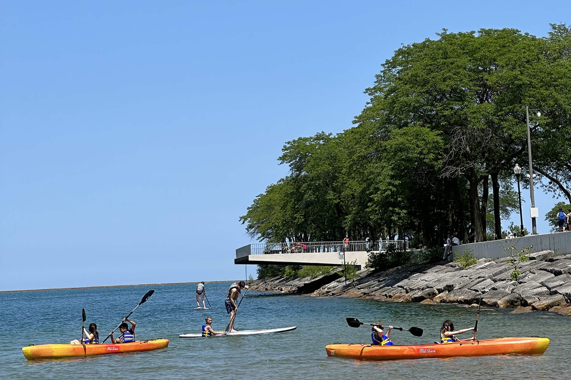 密歇根湖日落皮划艇租赁体验 (Sunset Kayak Rental Experience on Lake Michigan)