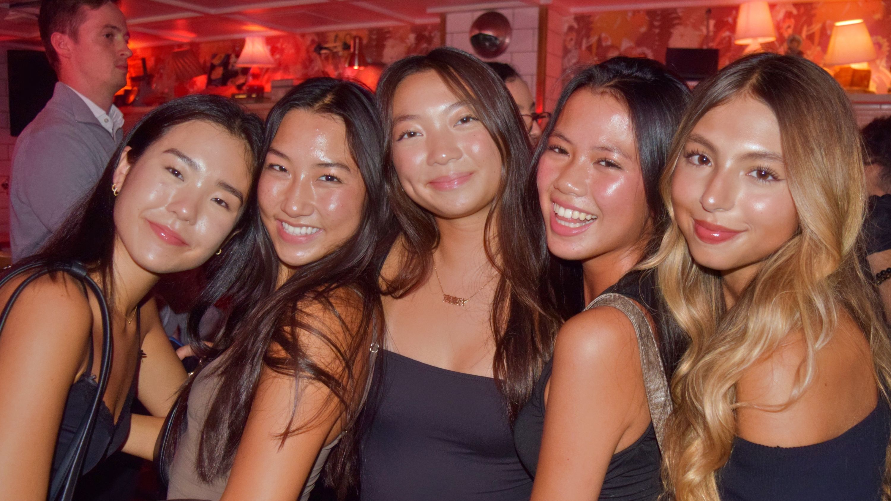 伦敦酒吧夜生活体验之旅