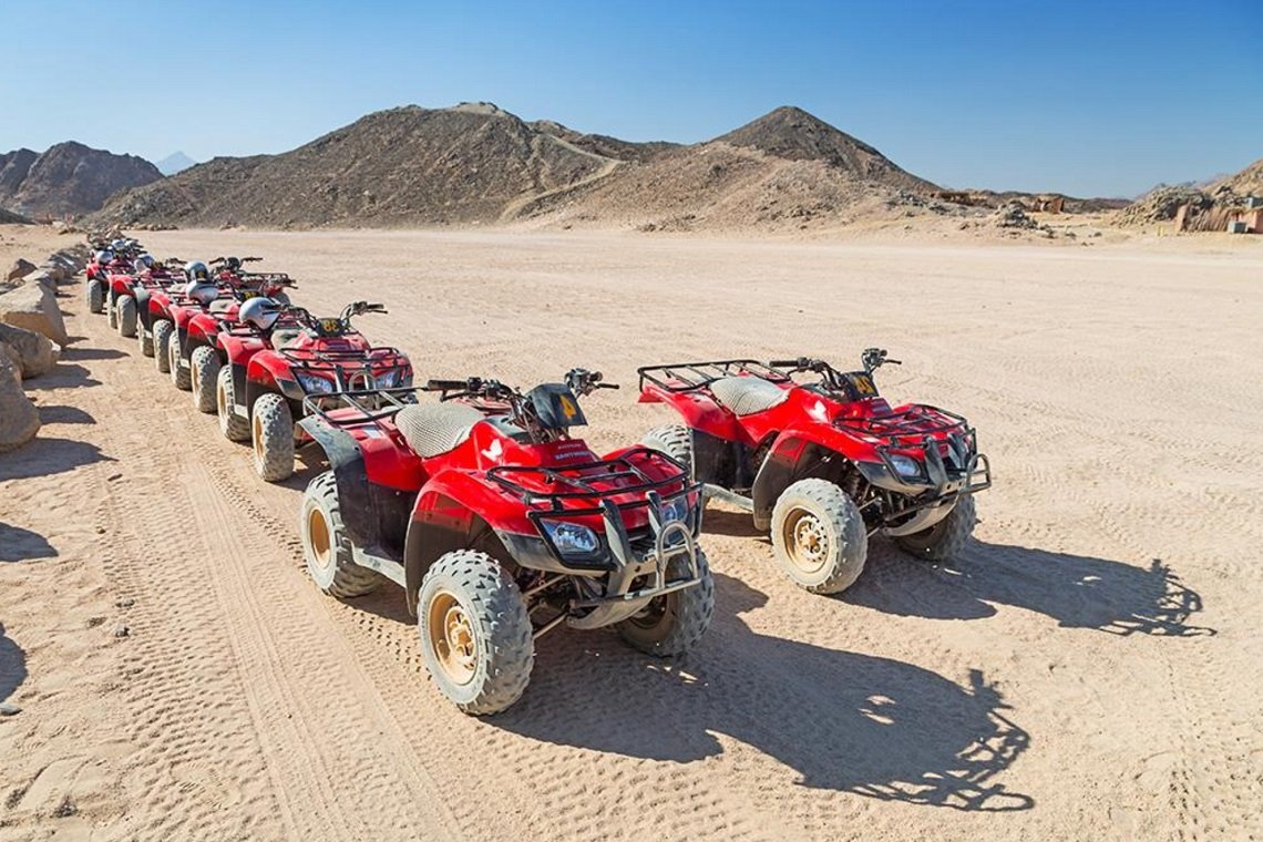 在洪加达体验刺激的沙滩车之旅：立即预订您的冒险之旅