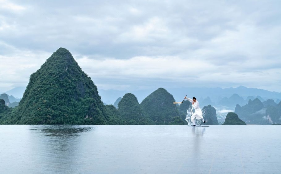 桂林漓江四星船.阳朔遇龙河竹筏.相公山.豪华5星漓江风景酒店4日游
