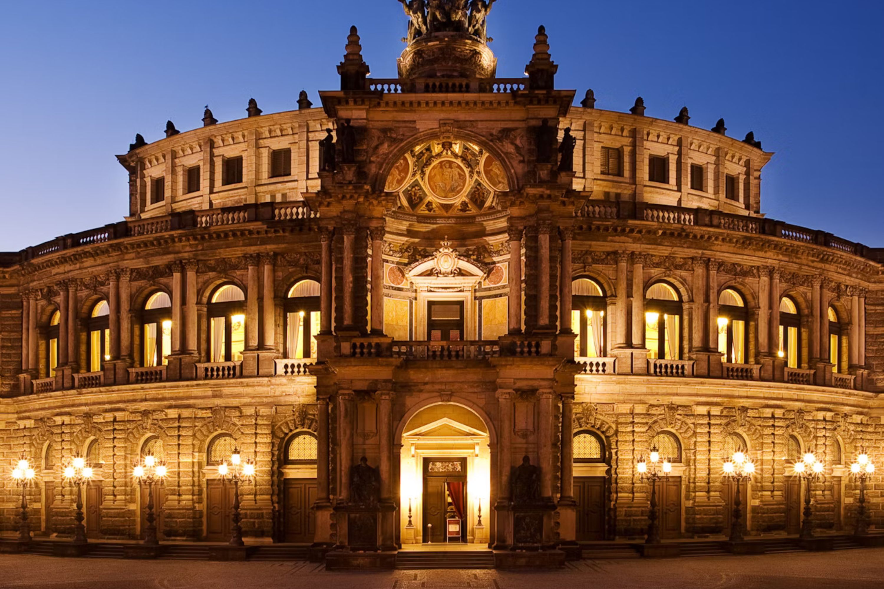 德累斯顿森佩尔歌剧院门票 & 参观