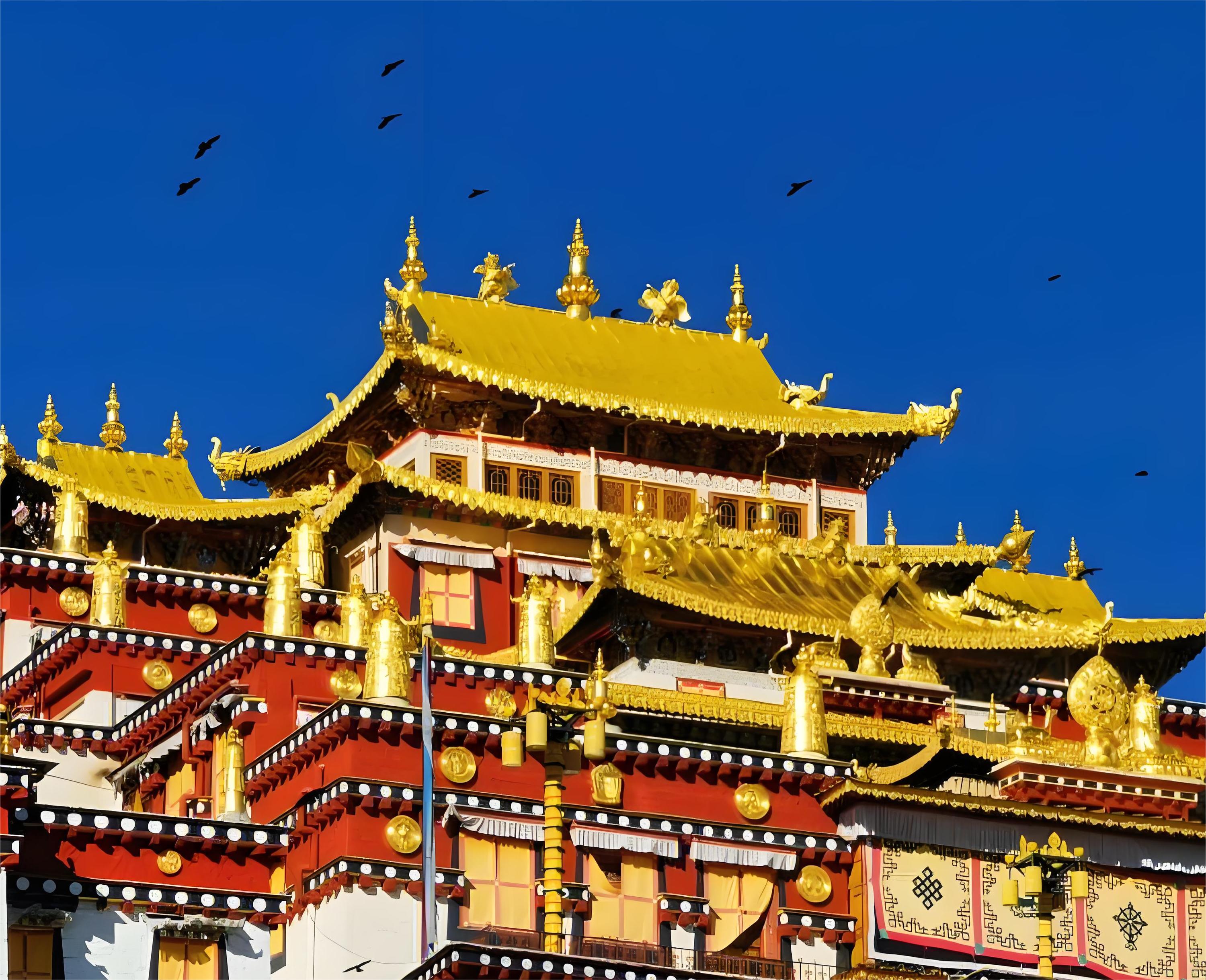 香格里拉松赞林寺+纳帕海+藏民家访+独克宗古城独立组团一日游