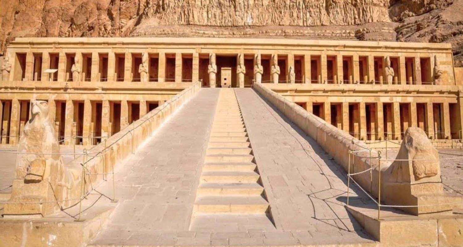 赫尔格达至卢克索一日巴士游