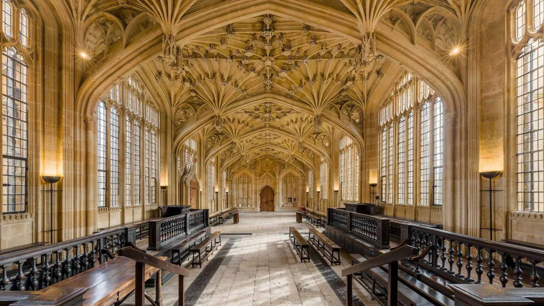 牛津大学哈利波特神学院揭秘之旅