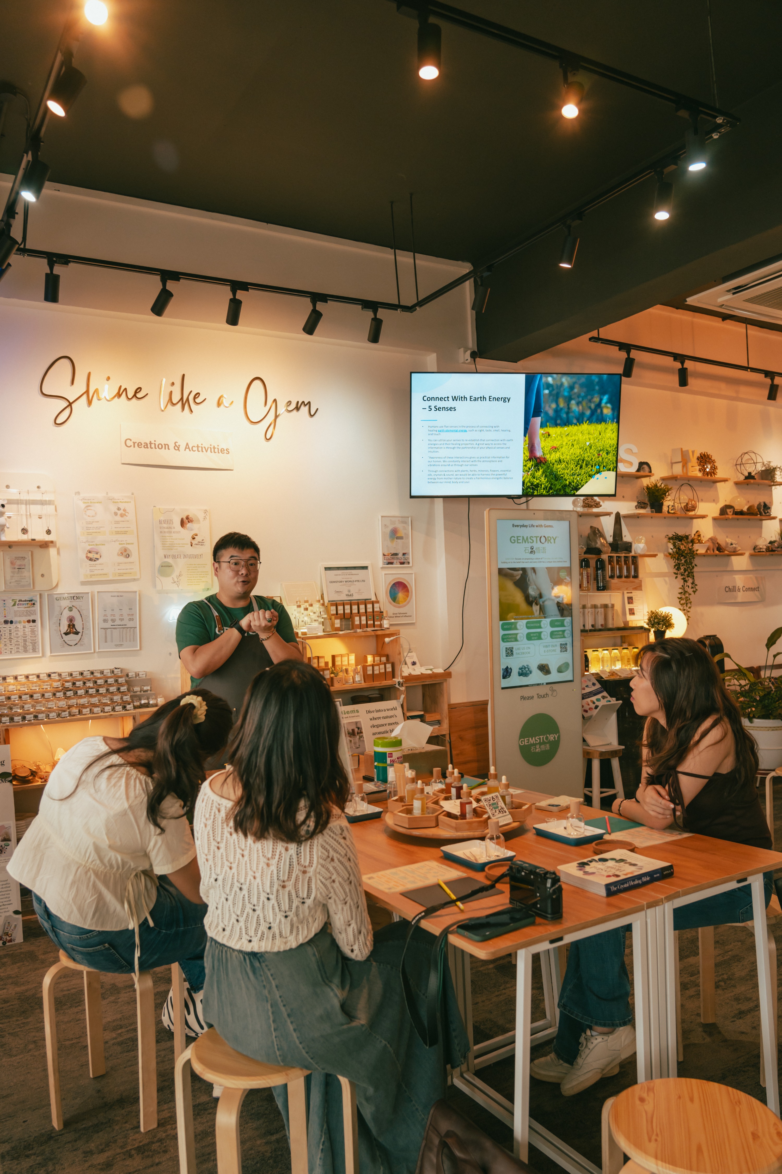 体验制作专属香氛喷雾