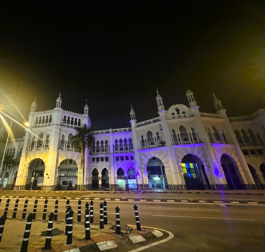 吉隆坡城市灯光和巴图洞穴夜游