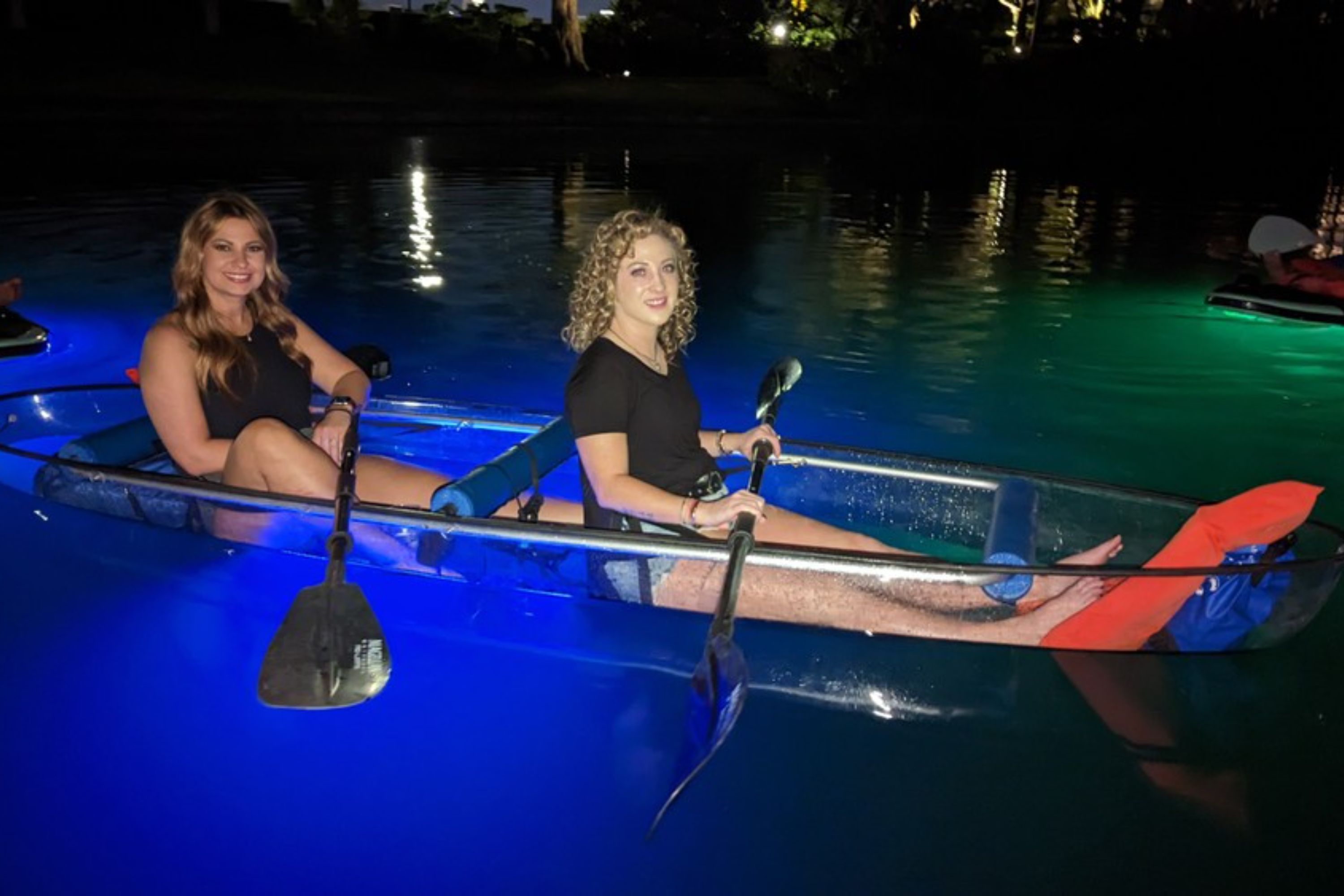 奥兰多 LED 夜光皮划艇或立式划桨体验