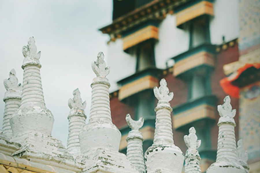 甘肃秘境甘南5日游（刘家峡水库+米拉日巴佛阁+洛克之路+仙女滩轻徒步+小独库+-郎木寺/纳摩大峡谷轻徒步+桑科草原+拉卜楞寺+甘加秘境）